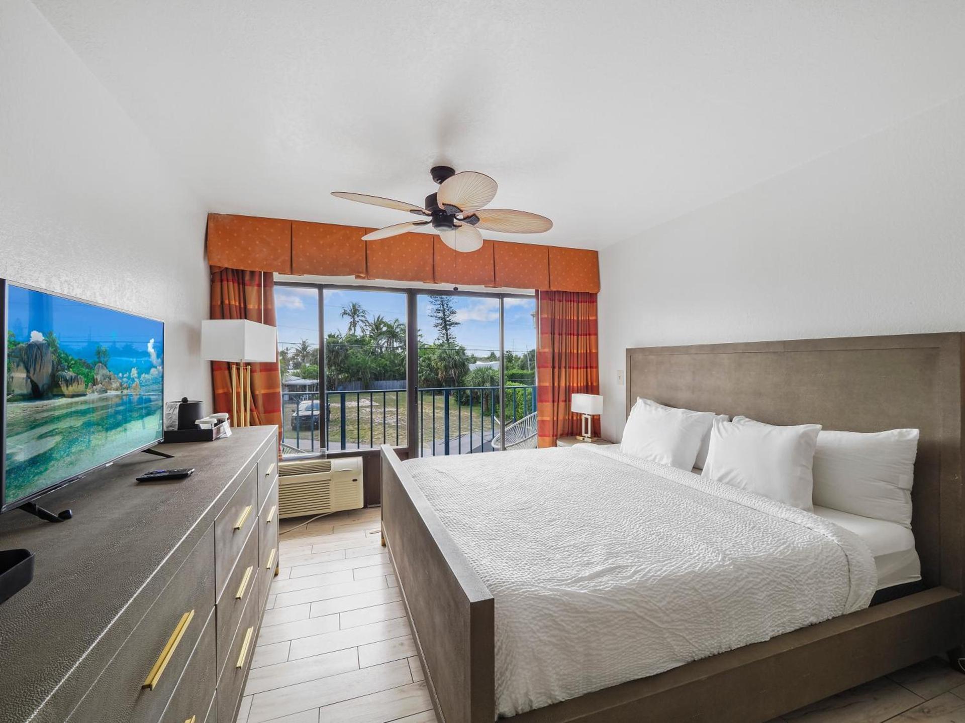 Royal Inn Beach Hutchinson Island photo 59