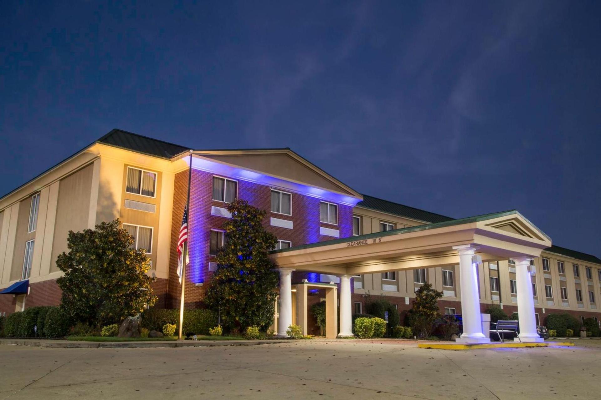 Holiday Inn Express & Suites - Oxford, an IHG Hotel — hotel in Oxford
