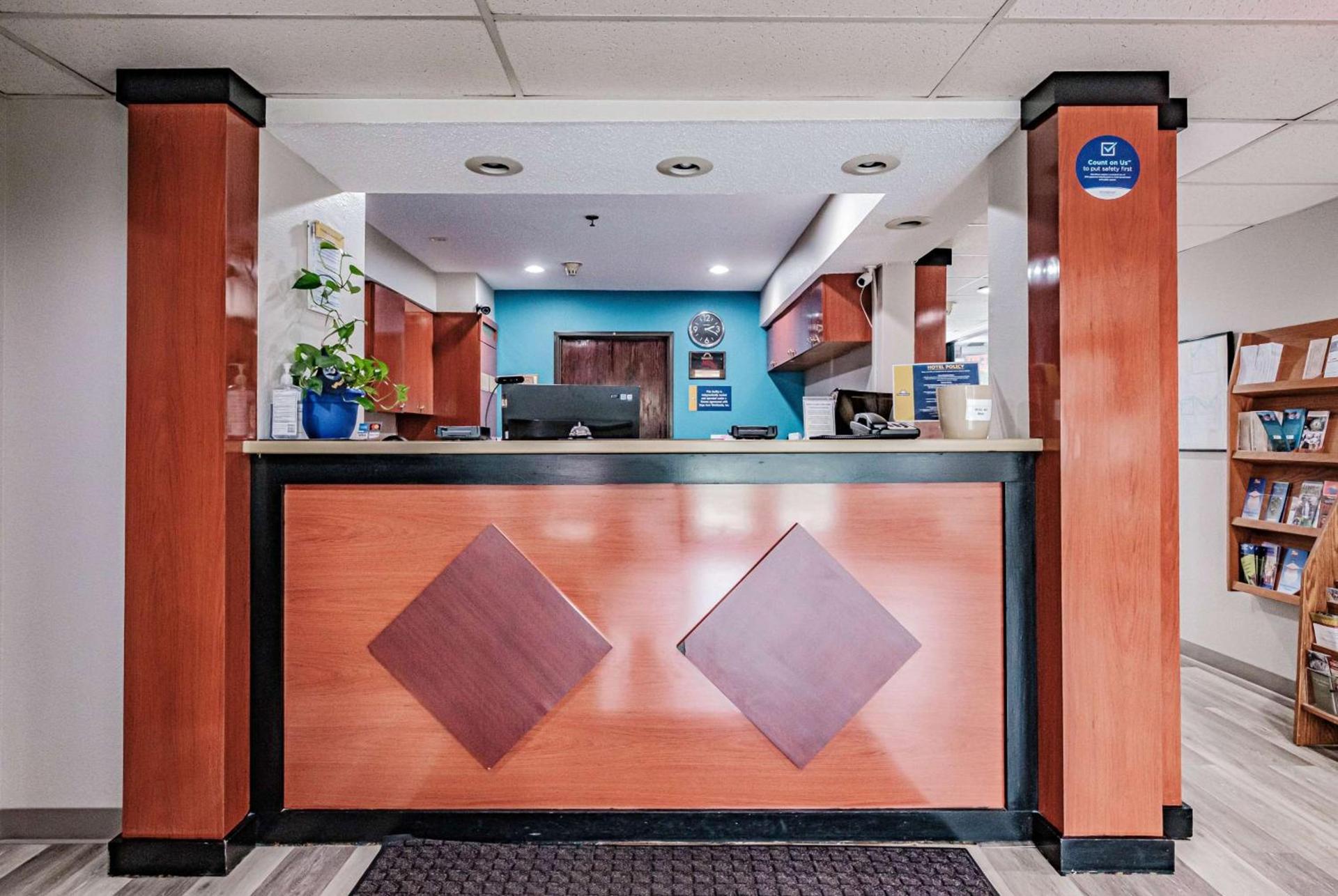 Days Inn by Wyndham Brunswick Bath Area photo 6