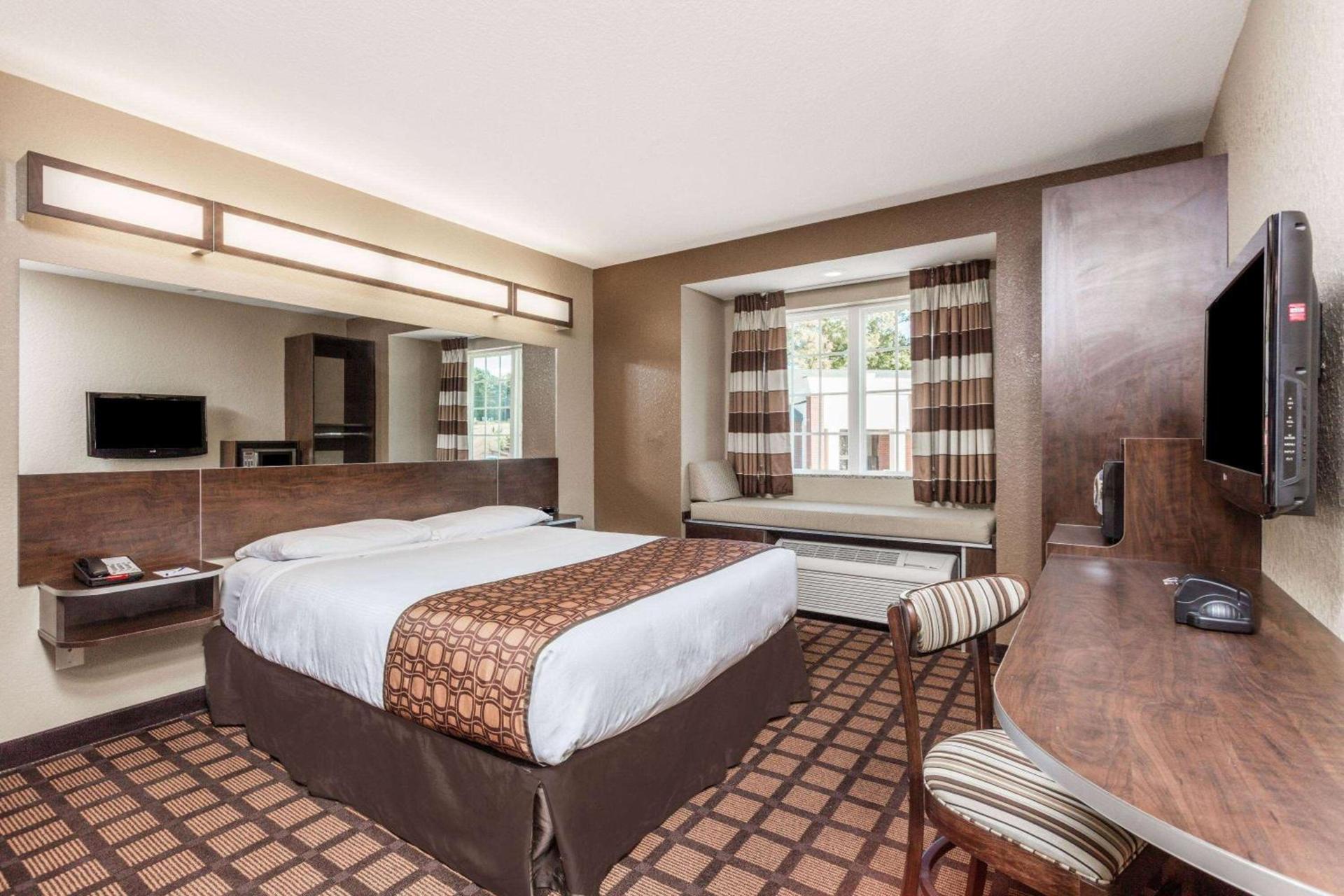 Microtel Inn & Suites by Wyndham Macon photo 9