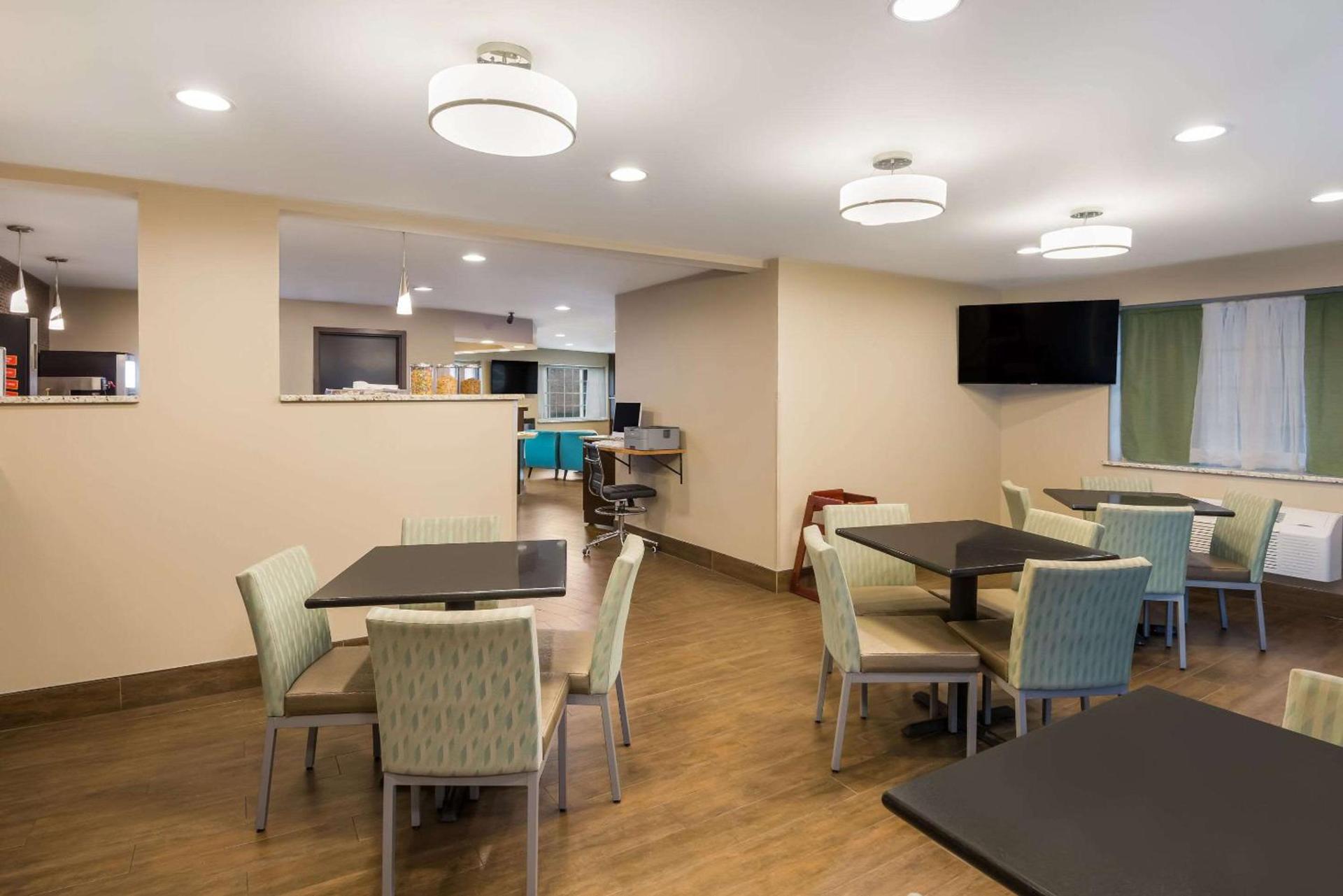 Clarion Pointe Syracuse Downtown photo 19