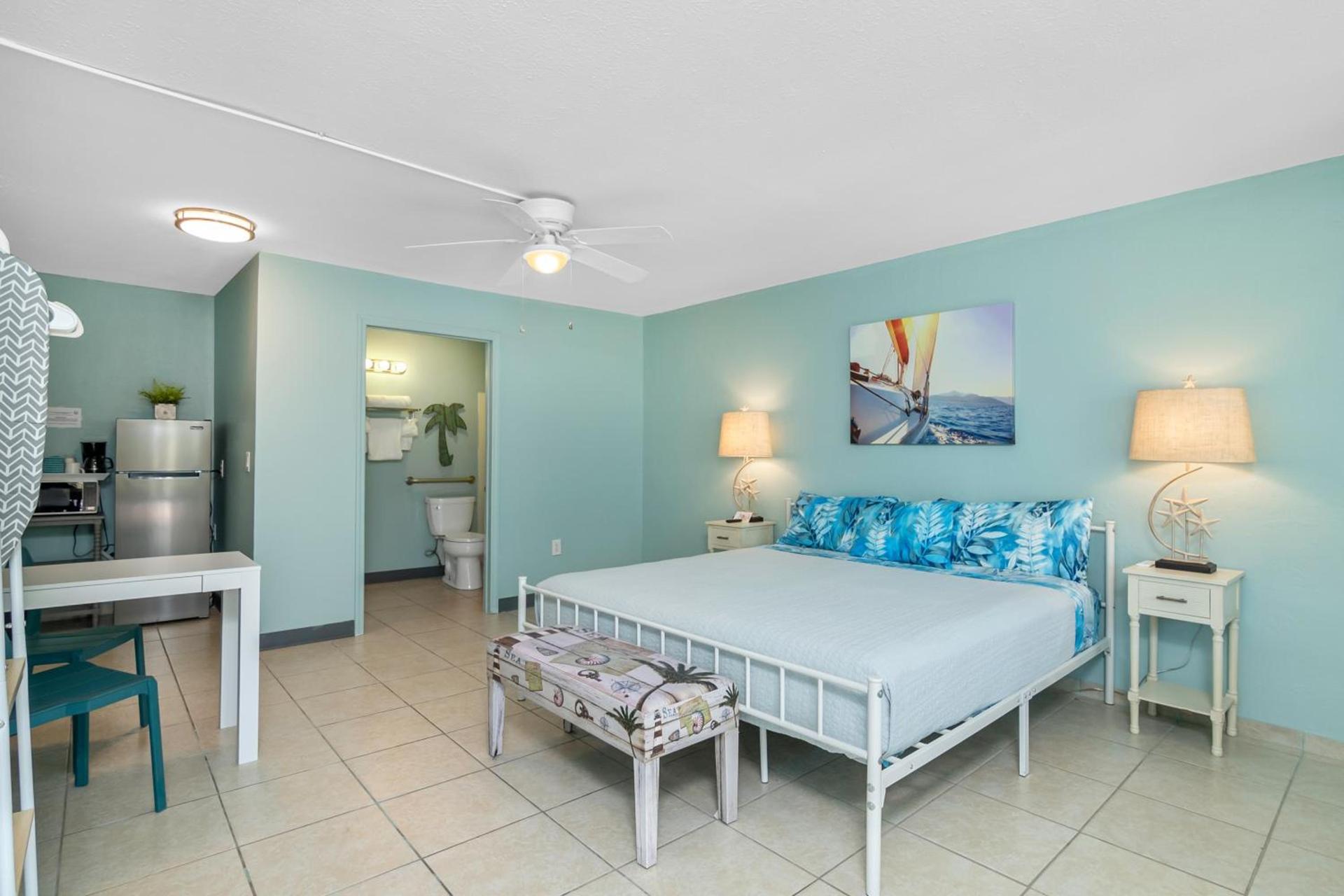 Latitude 26 Waterfront Boutique Resort - Fort Myers Beach photo 39