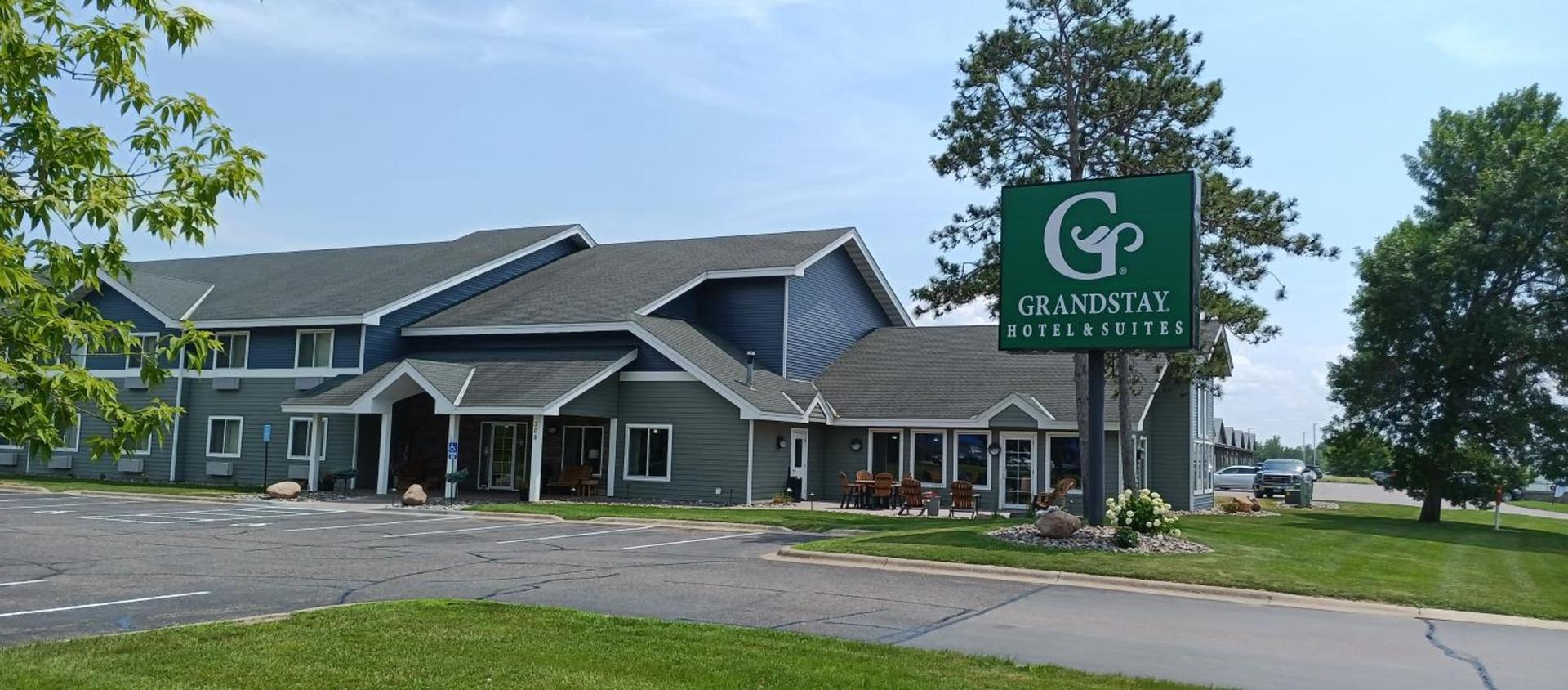 GrandStay Hotel & Suites photo 9