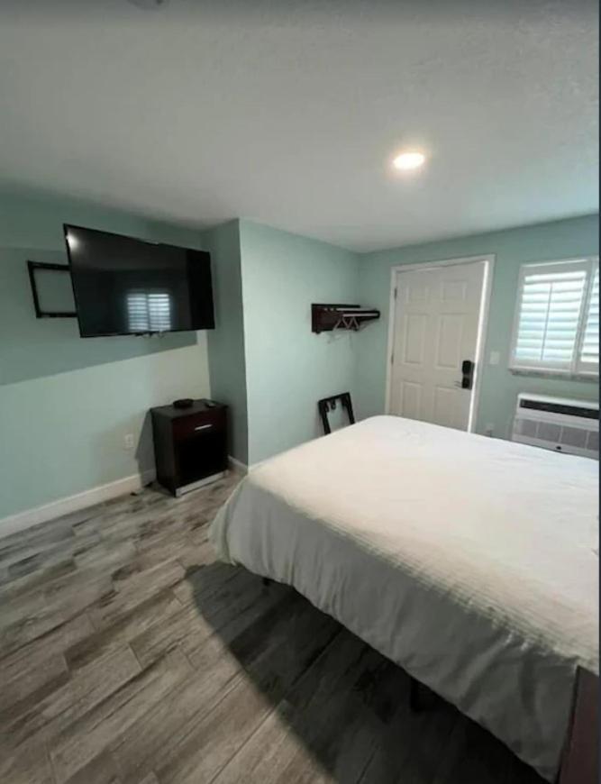 Atlantic Shores Motel photo 10