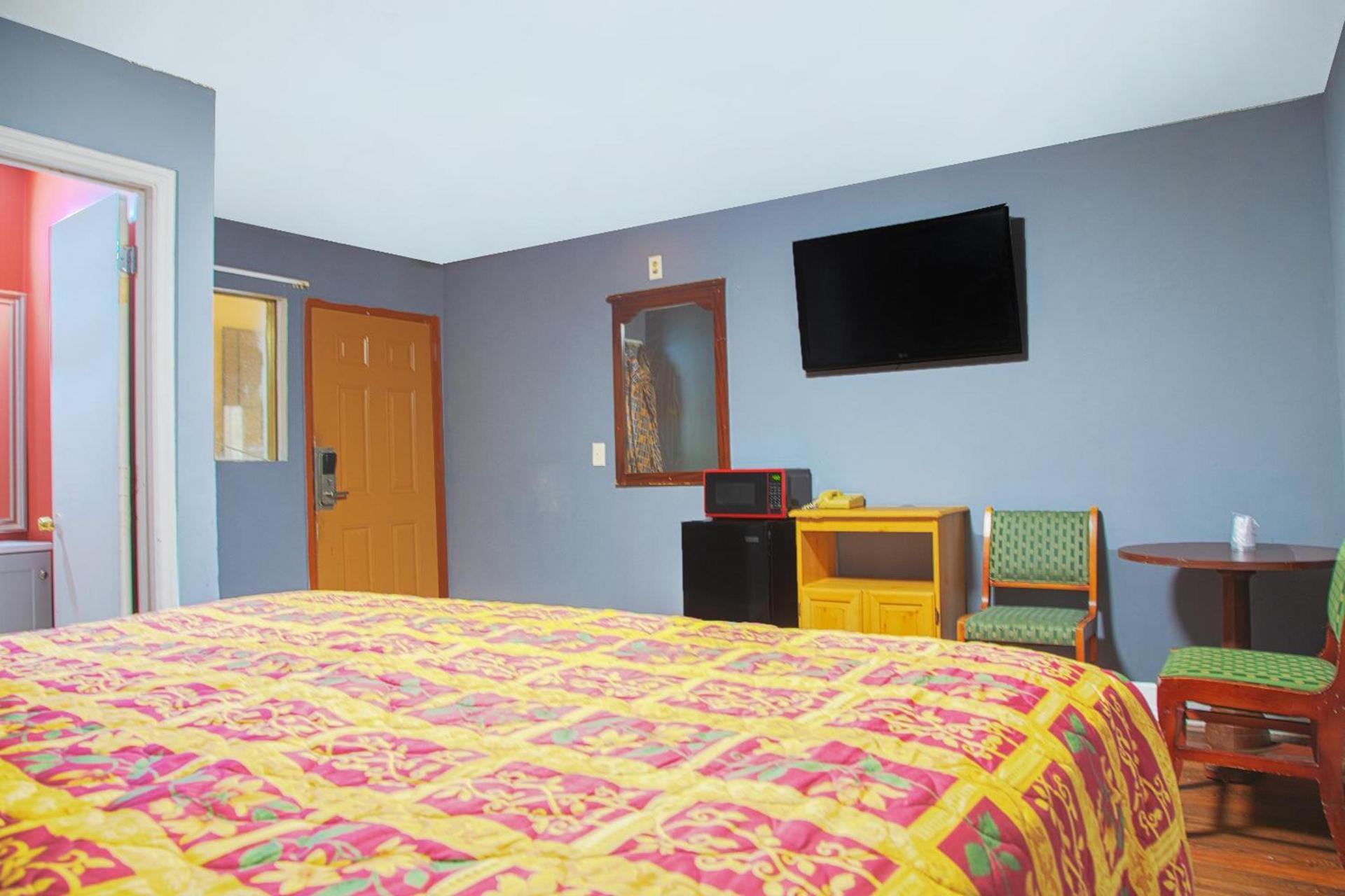 OYO Hotel I-20 Decatur, East Atlanta photo 11