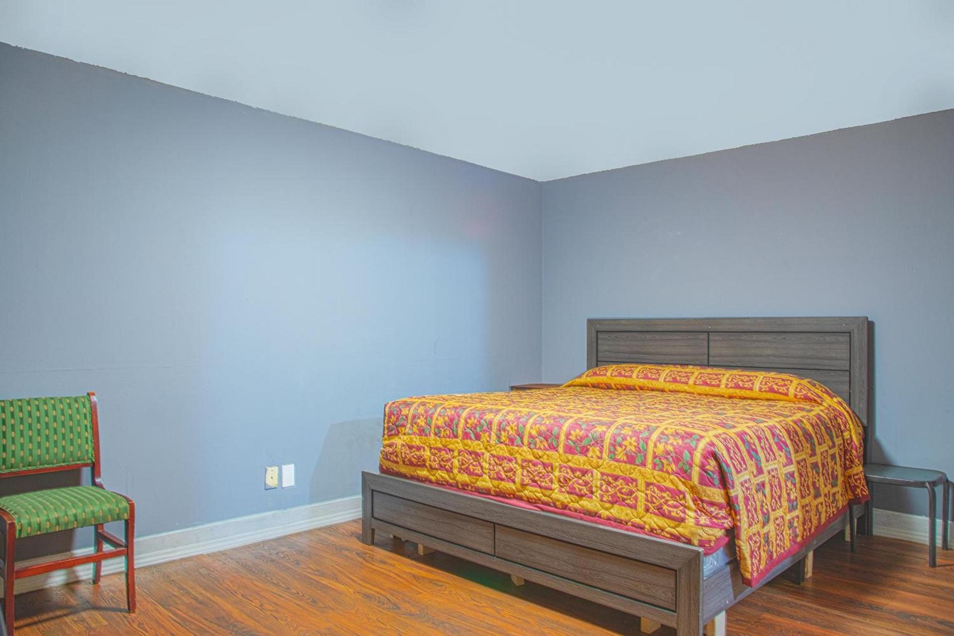 OYO Hotel I-20 Decatur, East Atlanta photo 10