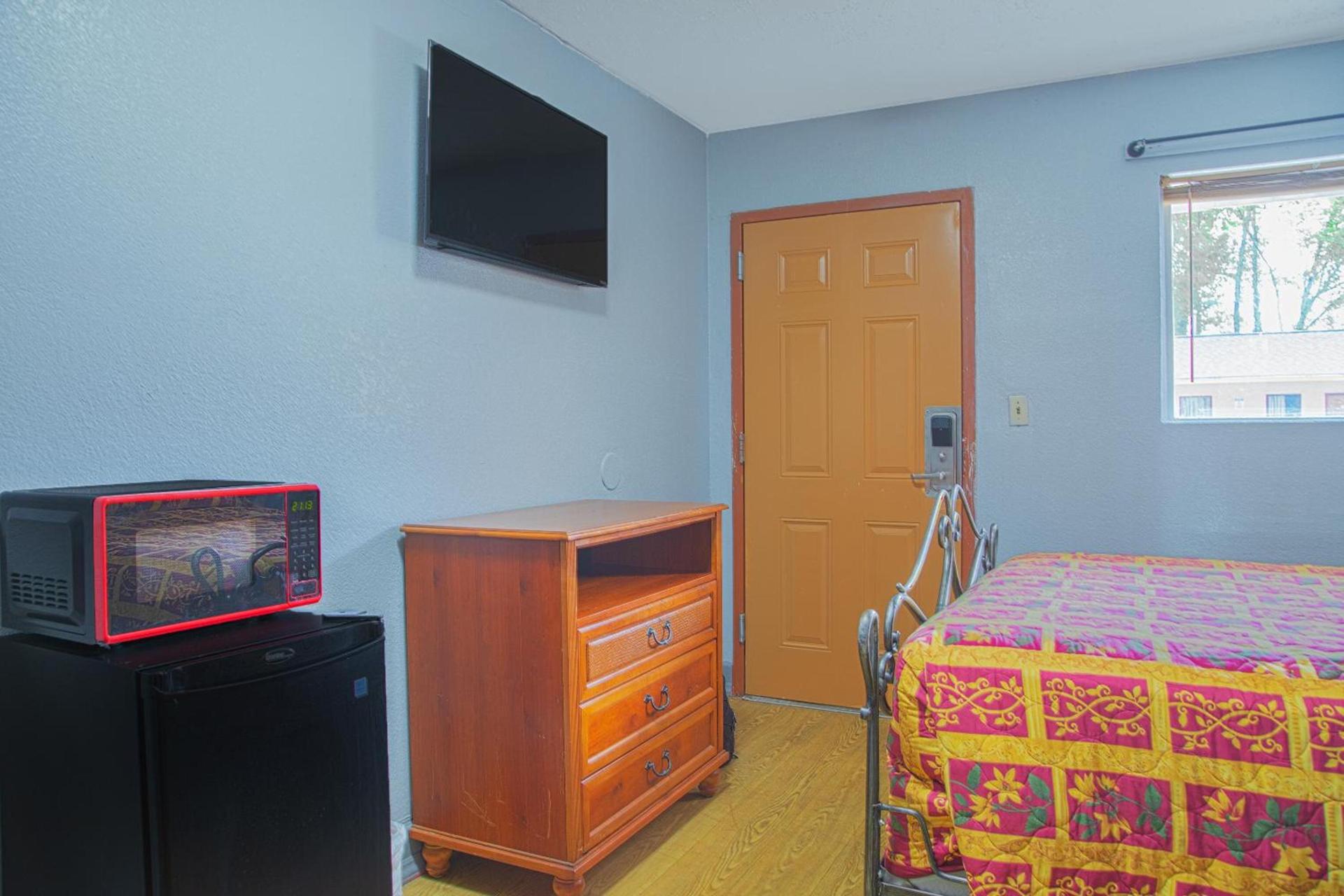 OYO Hotel I-20 Decatur, East Atlanta photo 23