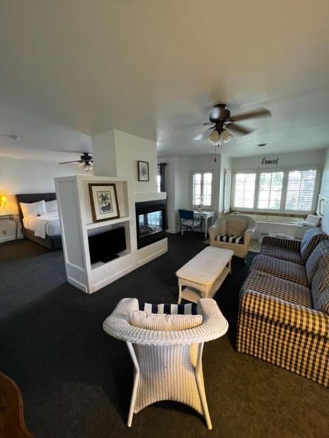 The Sand Hill Inn photo 10