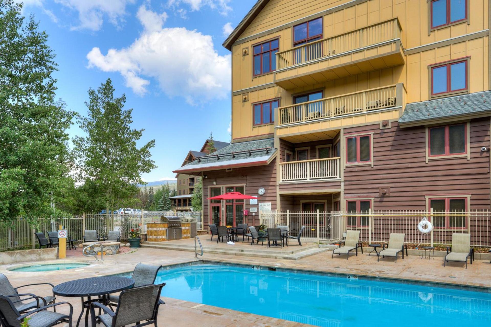 Red Hawk, A Vail Resorts Property photo 2