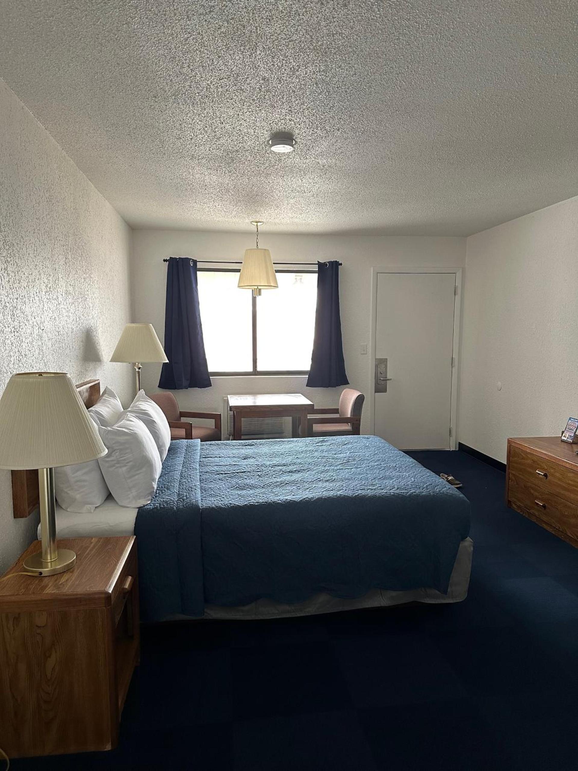Bayside Inn photo 7
