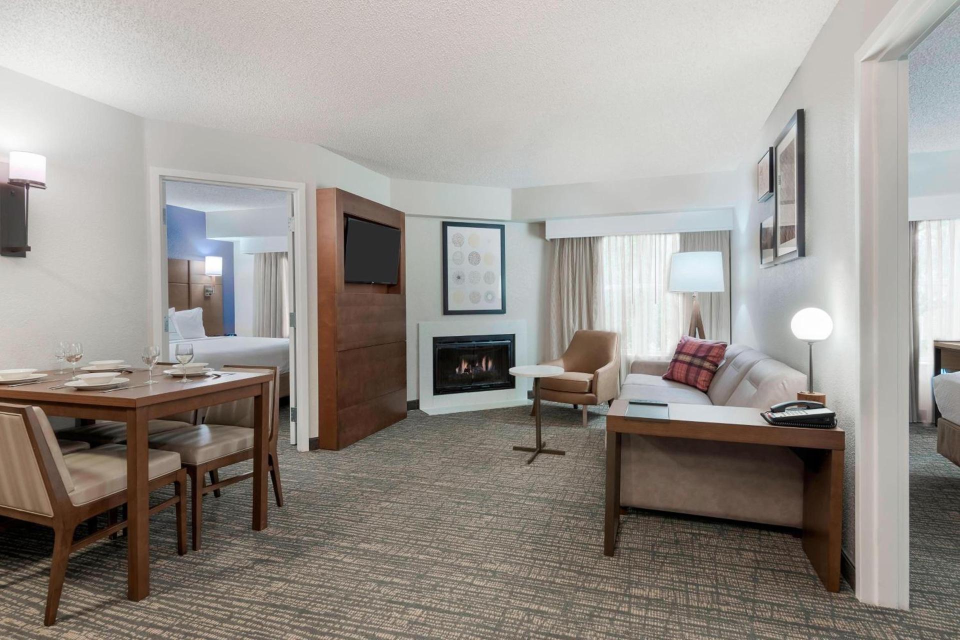 Residence Inn by Marriott Tampa at USF/Medical Center photo 10