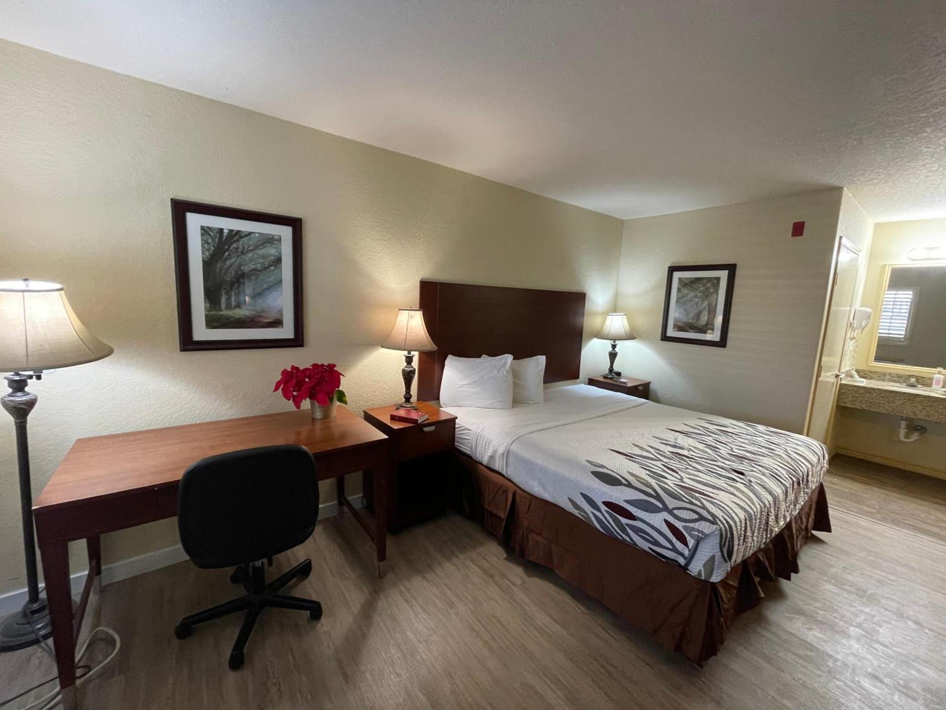 Kenedy Inn and Suites photo 9