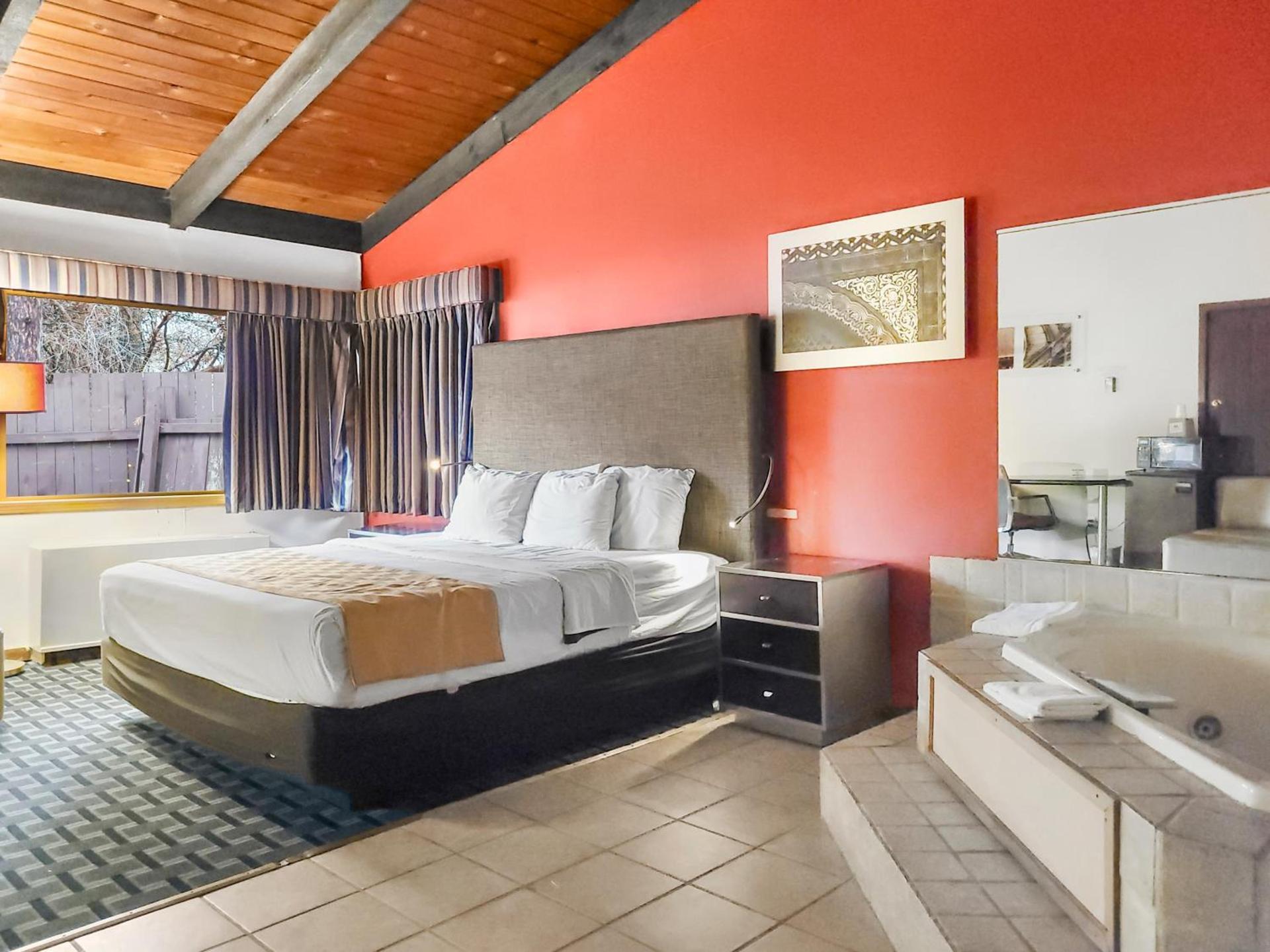 Americas Best Value Inn Hinckley photo 19