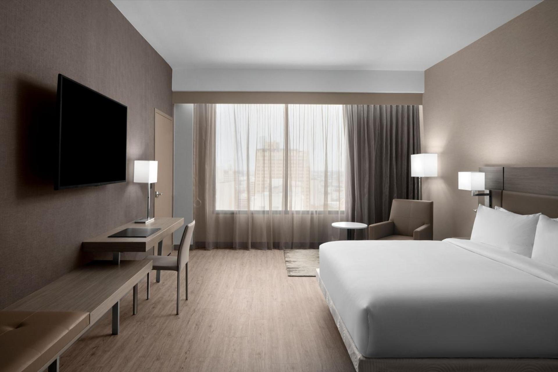 AC Hotel by Marriott San Antonio Riverwalk photo 9