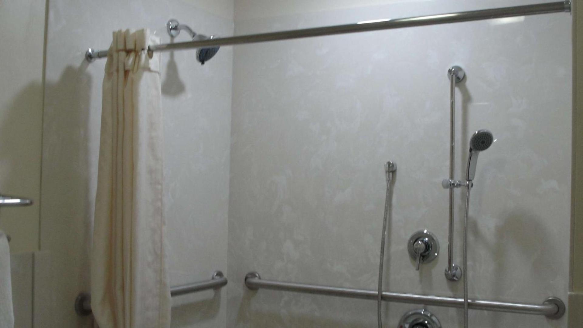 SureStay Hotel by Best Western Greenville photo 42