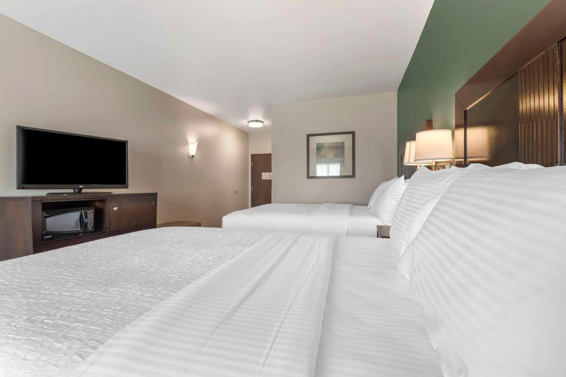 Best Western Plus Duncanville Dallas photo 16