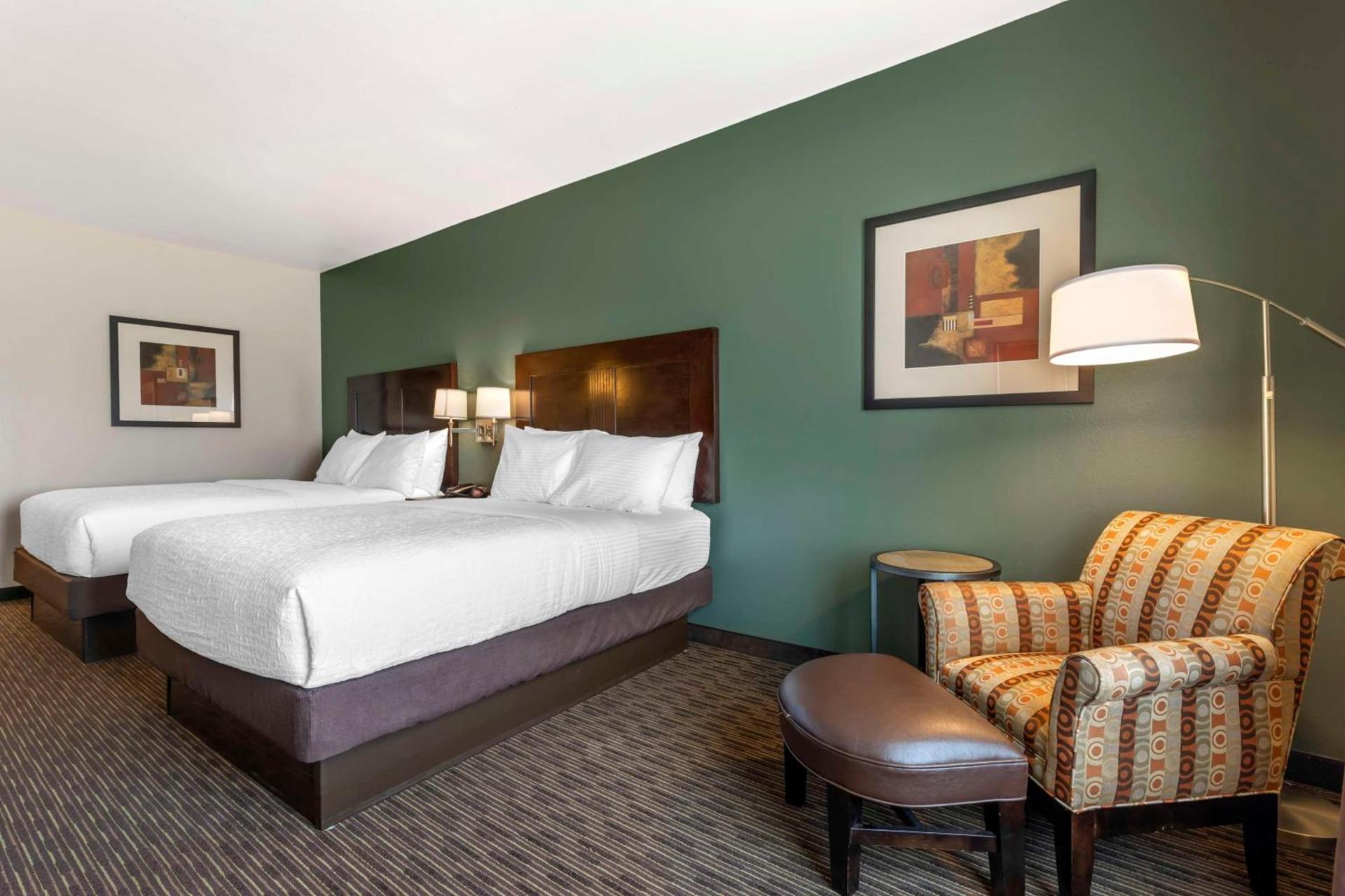 Best Western Plus Duncanville Dallas photo 15