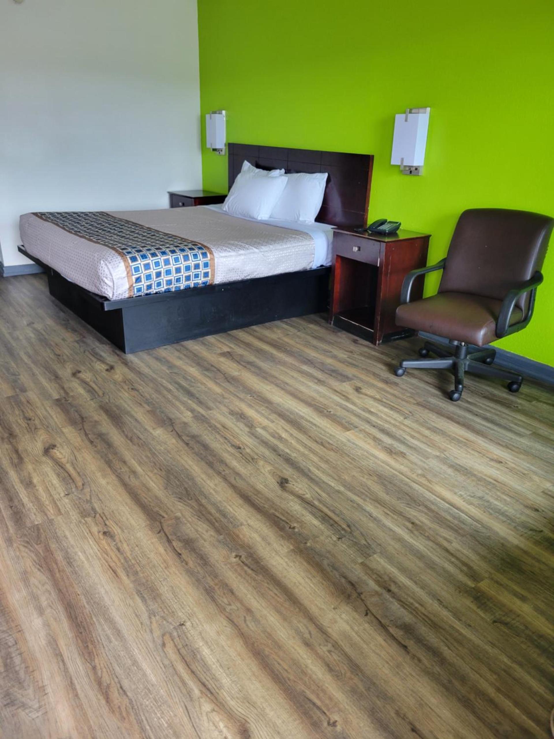 Budgetel Inn and Suites- FORT GORDON photo 24