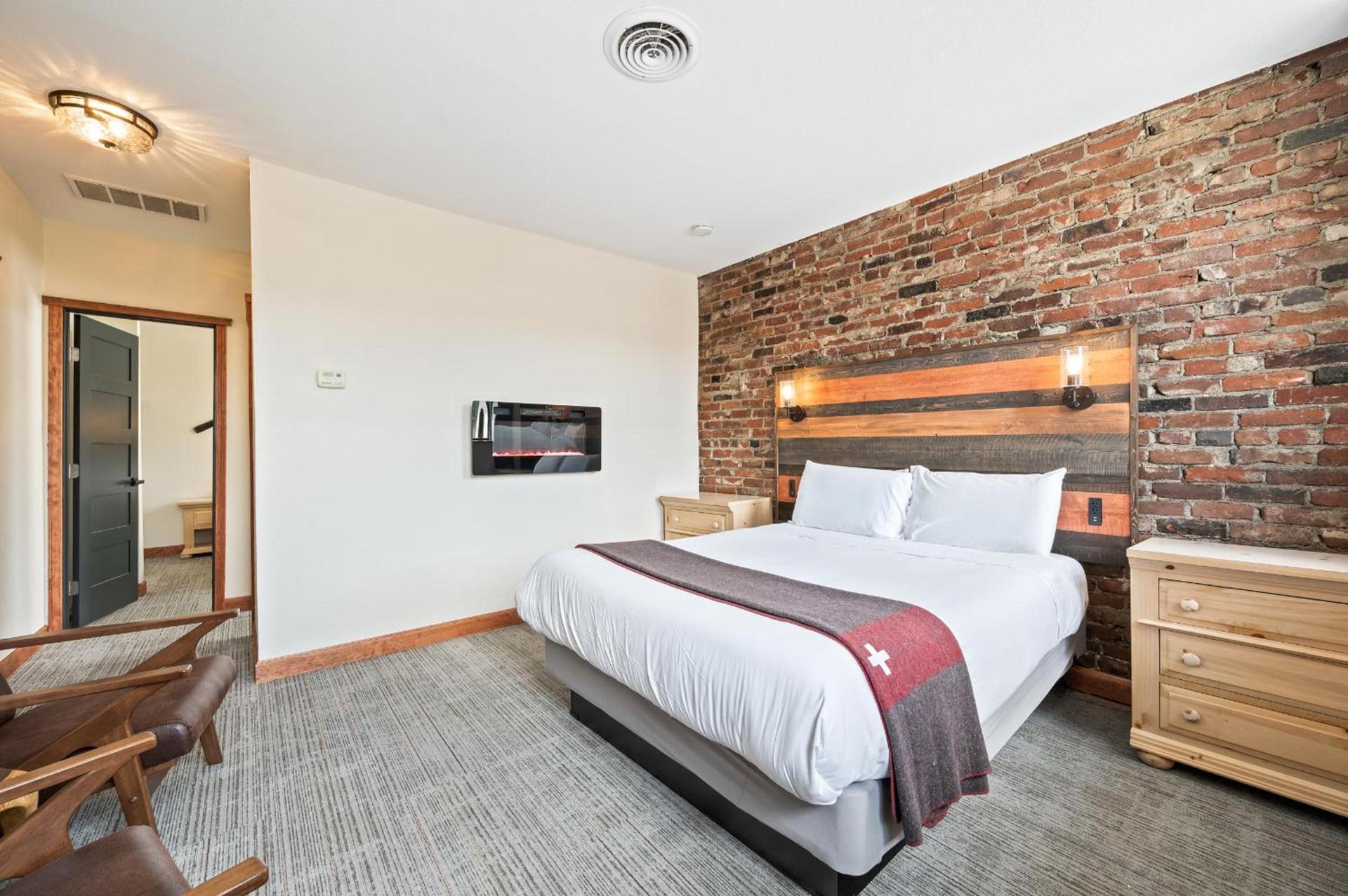 Hotel Leavenworth photo 96