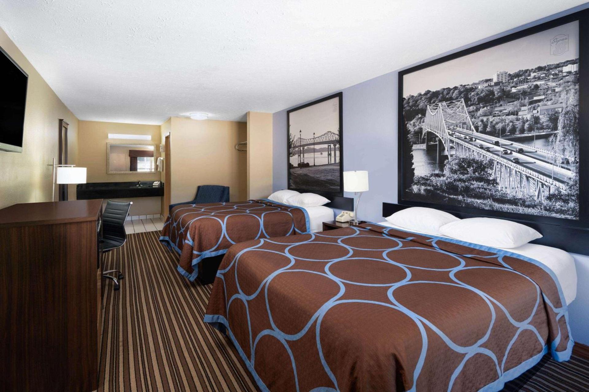 Super 8 by Wyndham Gadsden AL photo 14