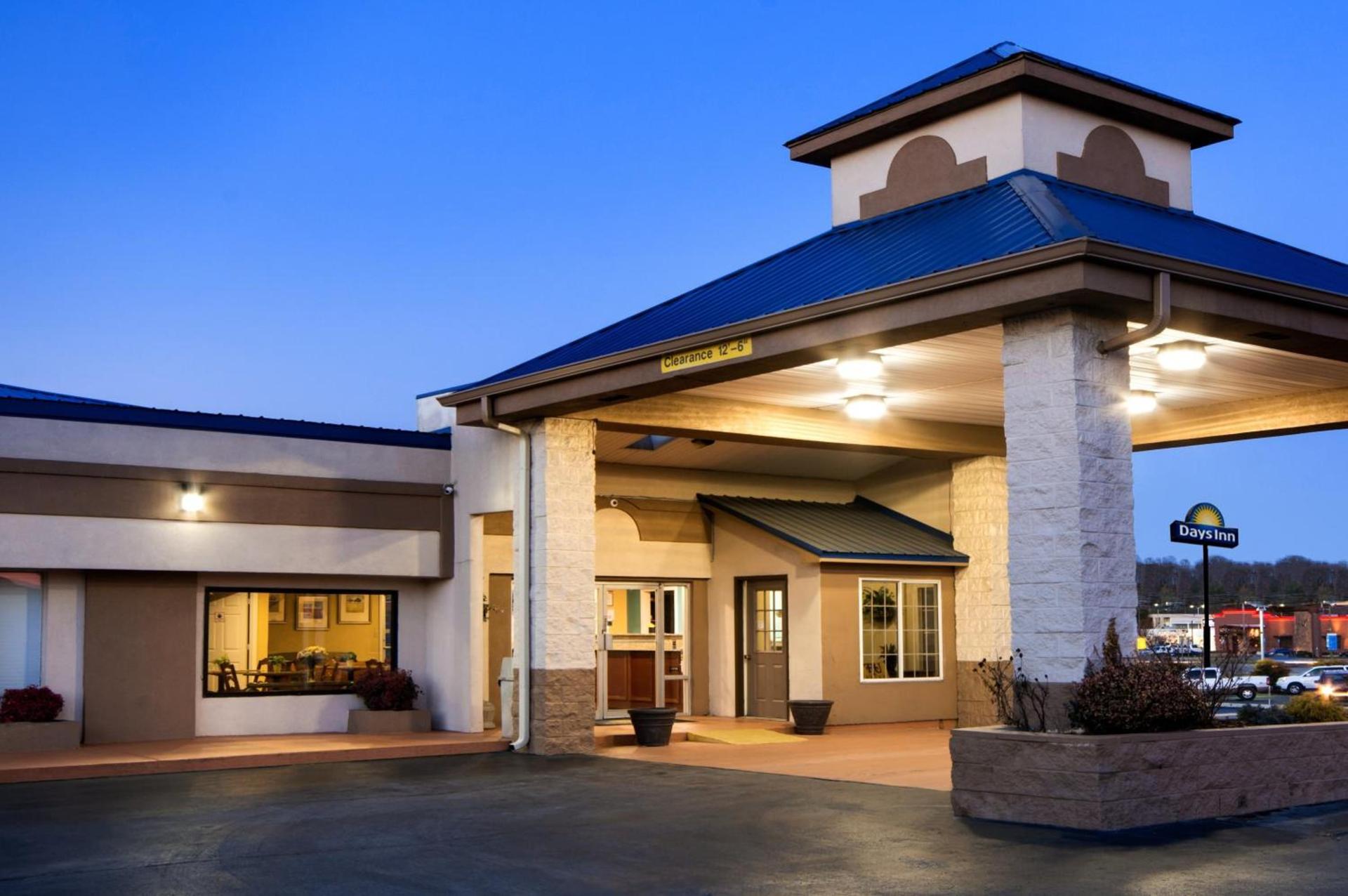 Days Inn by Wyndham Cookeville photo 16