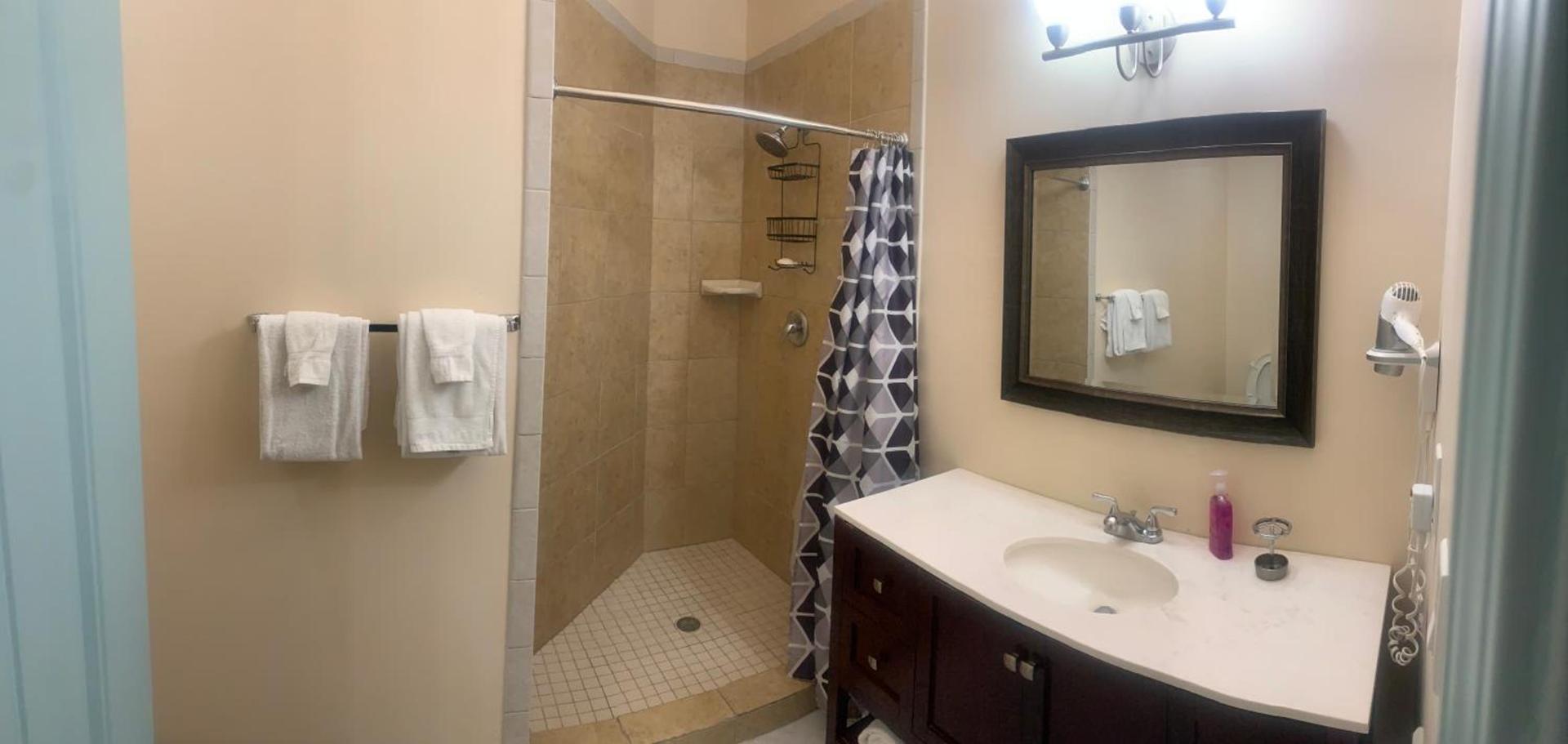 Sunchase Inn & Suites photo 6