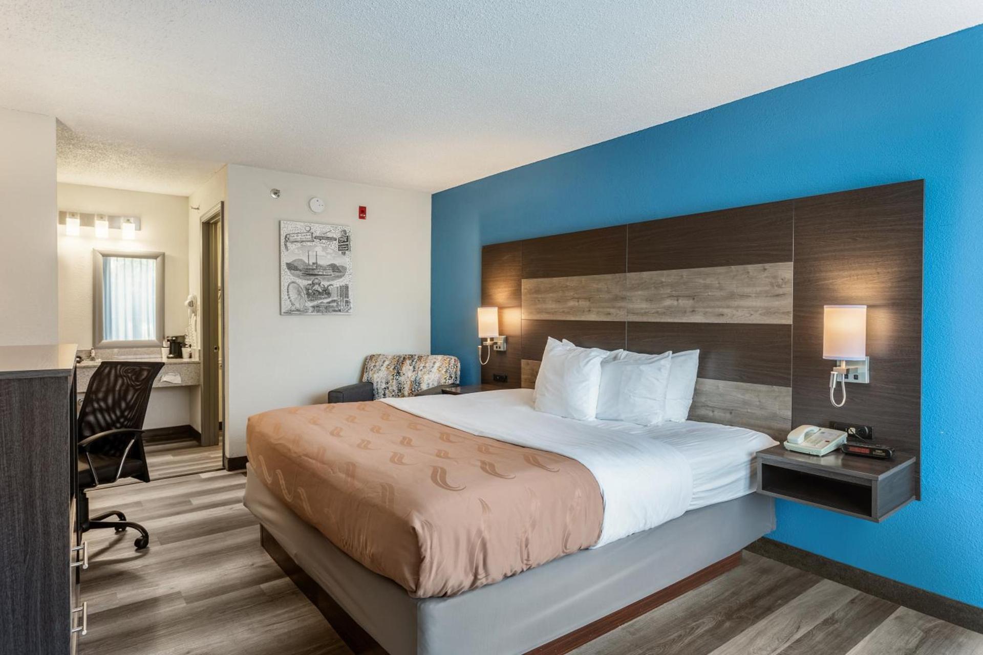 Quality Inn Branson On the Strip photo 54