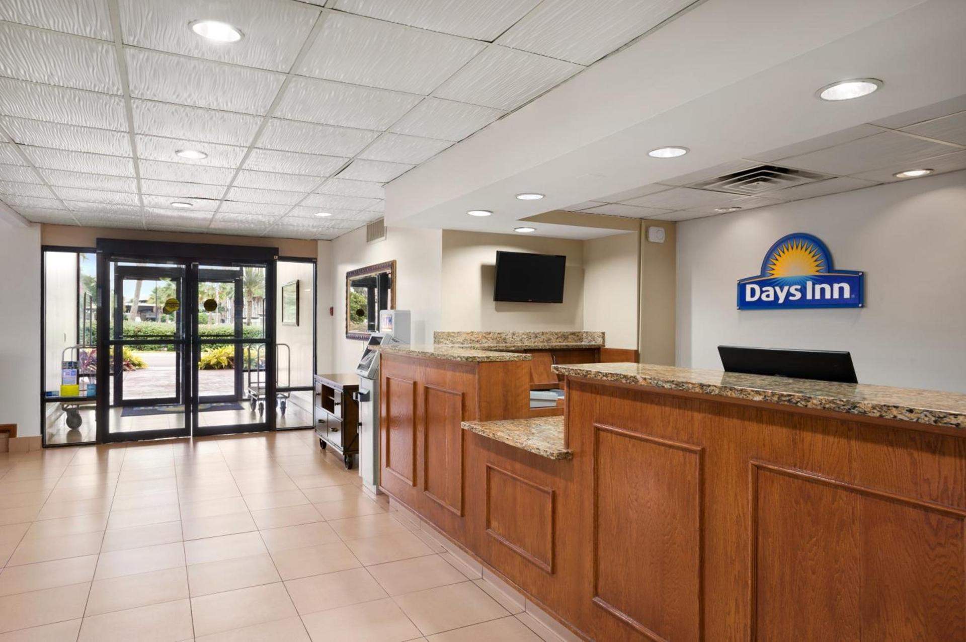 Days Inn by Wyndham Jacksonville Airport photo 21