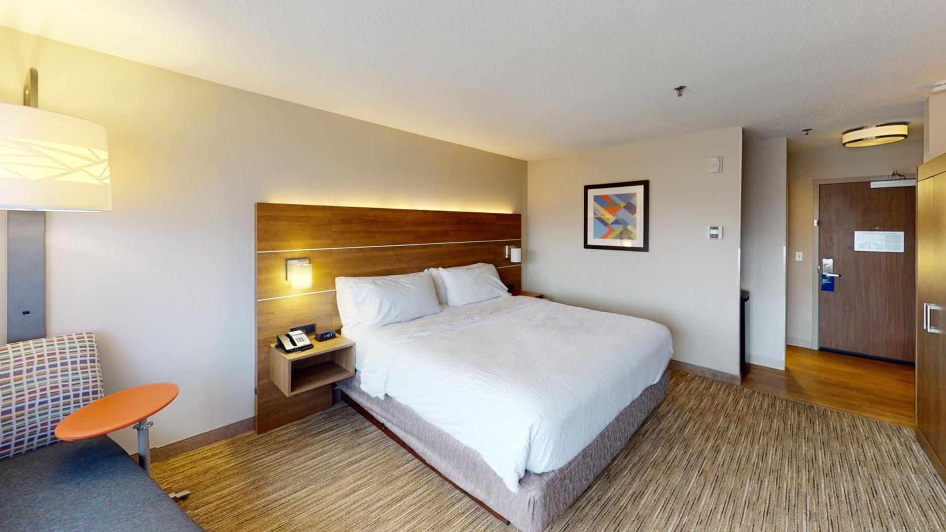 Holiday Inn Express South Burlington by IHG photo 36