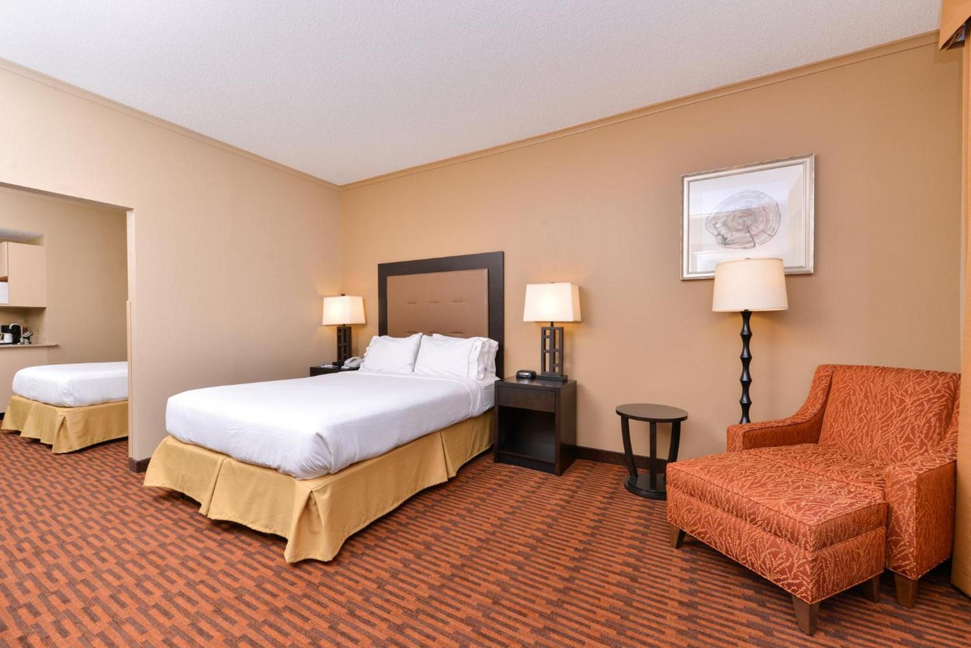 Holiday Inn Express Breezewood by IHG photo 67