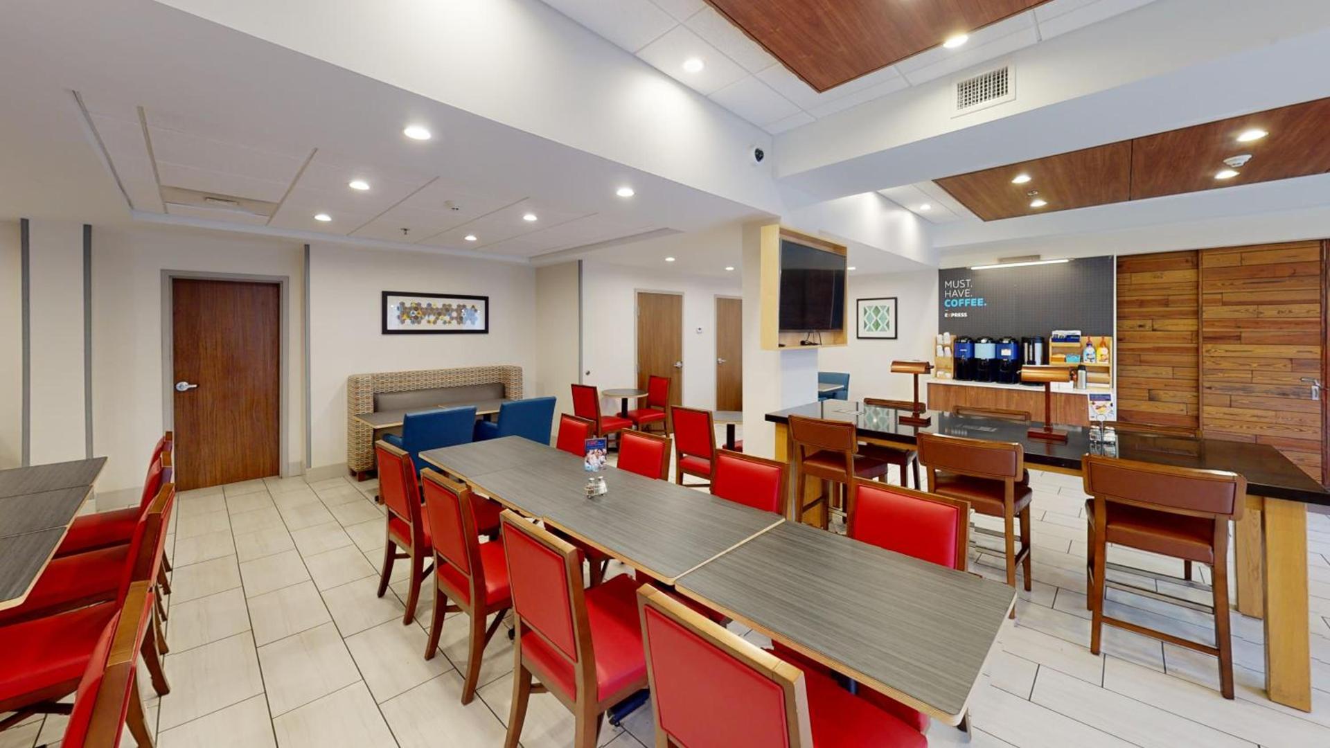 Holiday Inn Express South Burlington by IHG photo 19