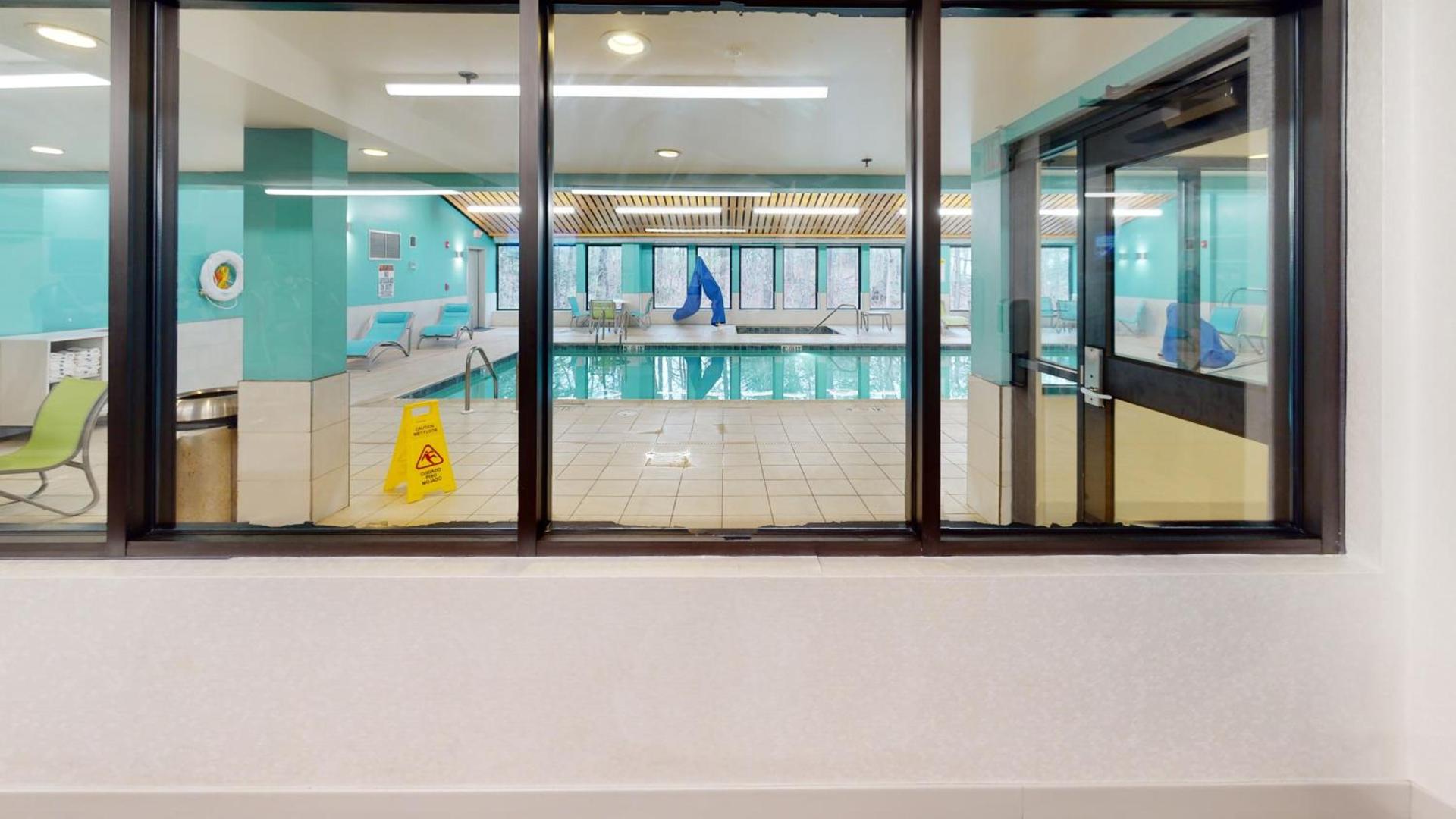 Holiday Inn Express South Burlington by IHG photo 26