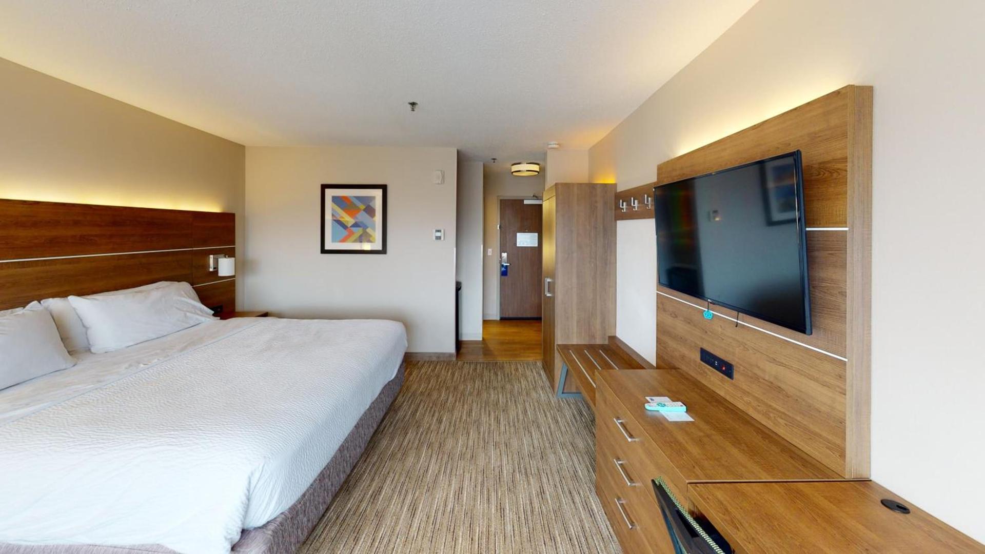 Holiday Inn Express South Burlington by IHG photo 51
