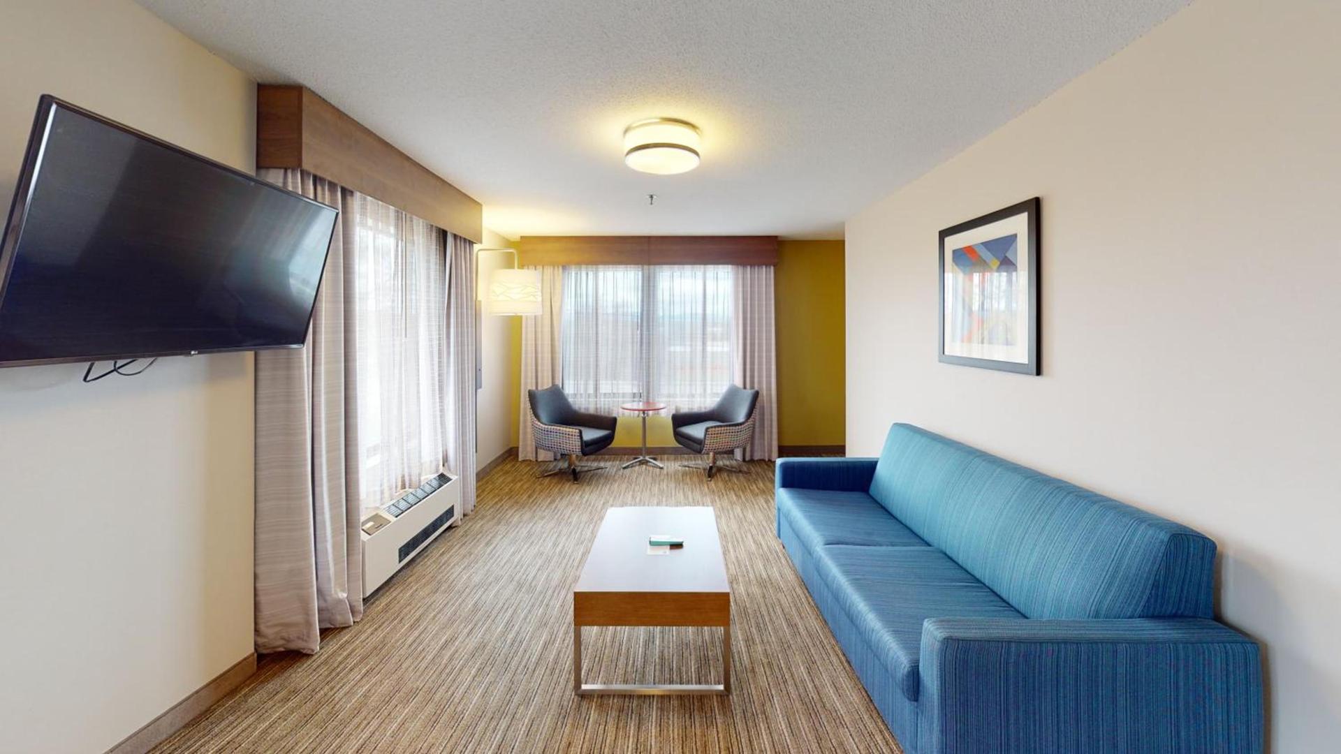 Holiday Inn Express South Burlington by IHG photo 45