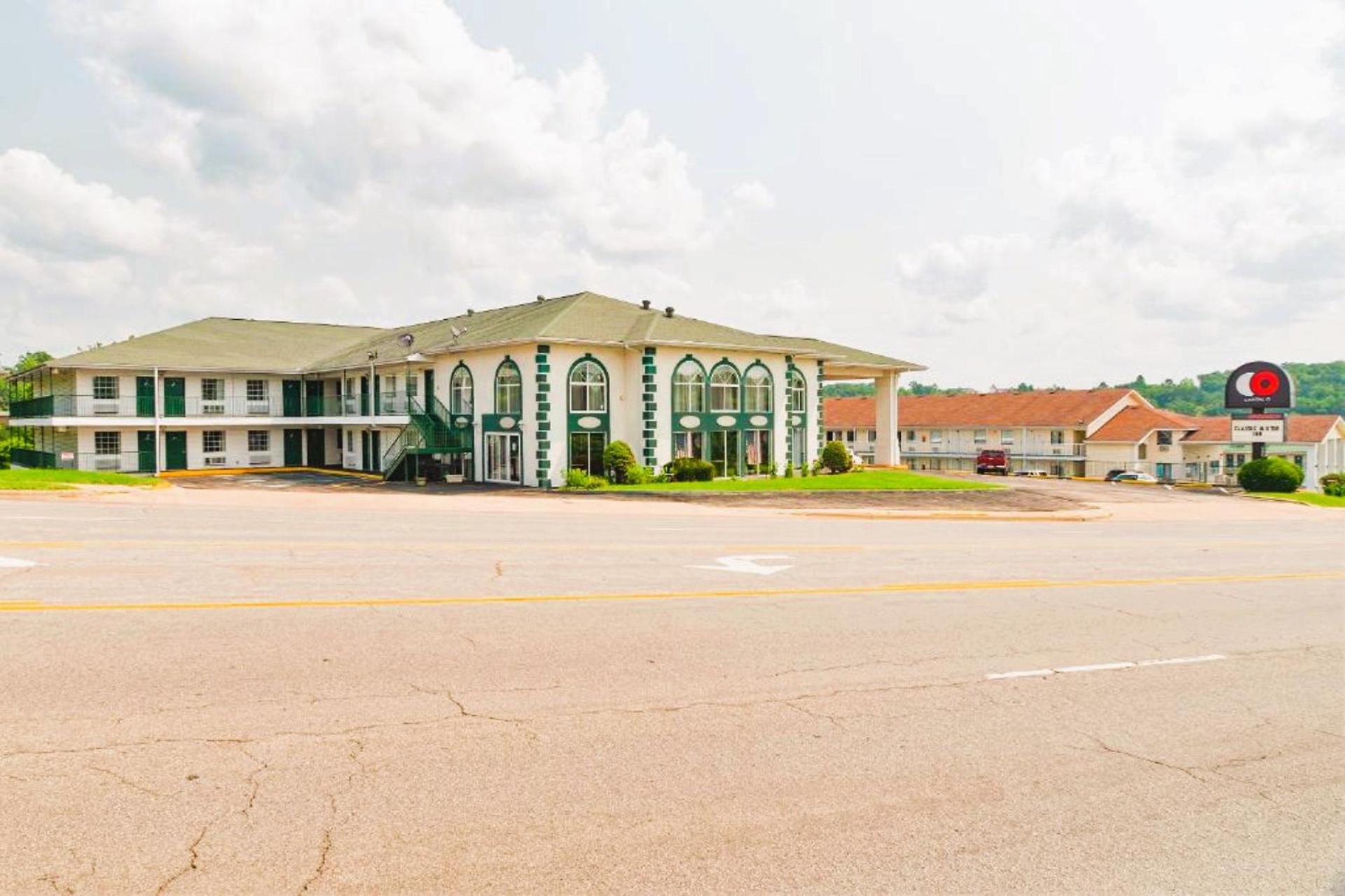 Evergreen Inn photo 3