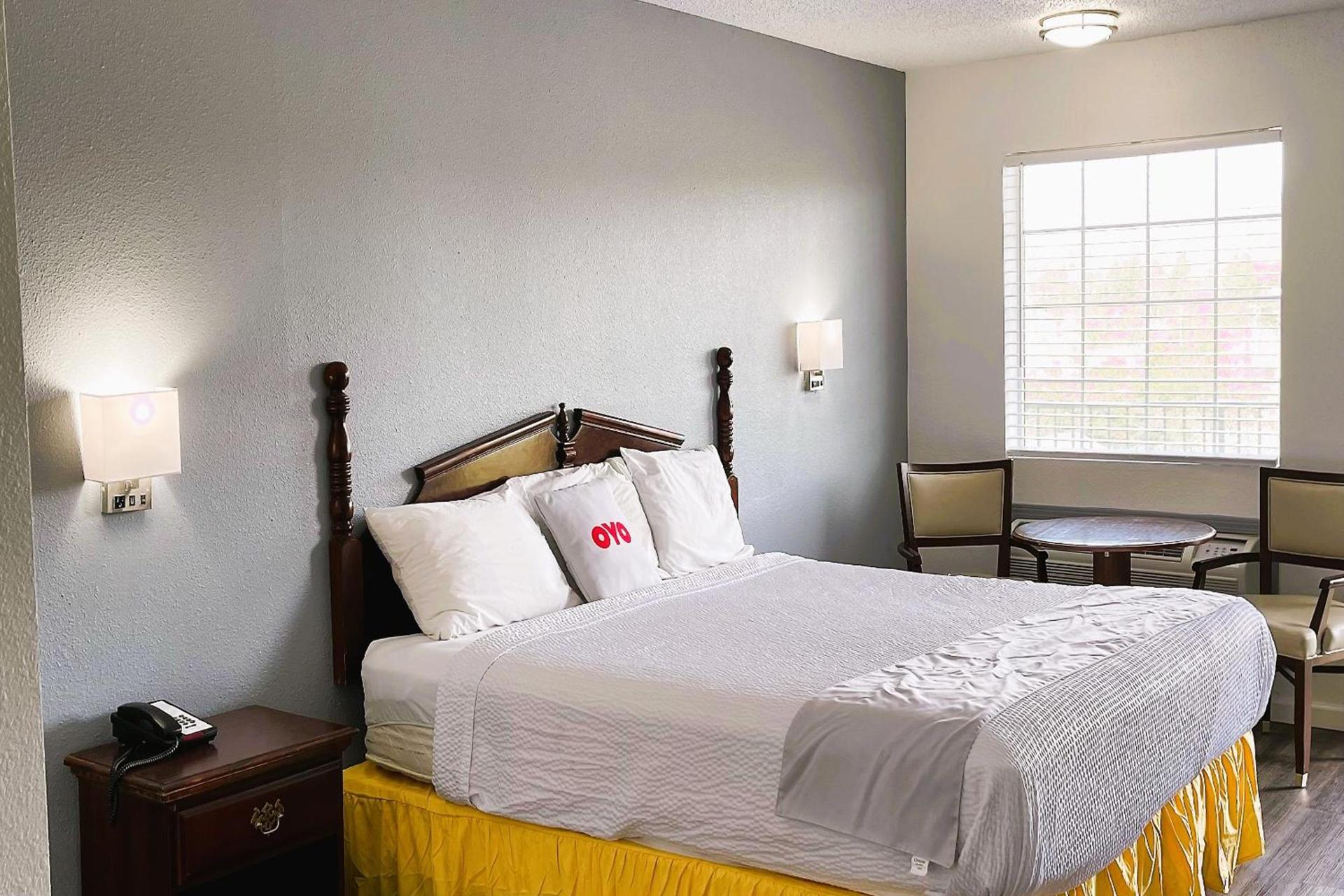 Evergreen Inn photo 16