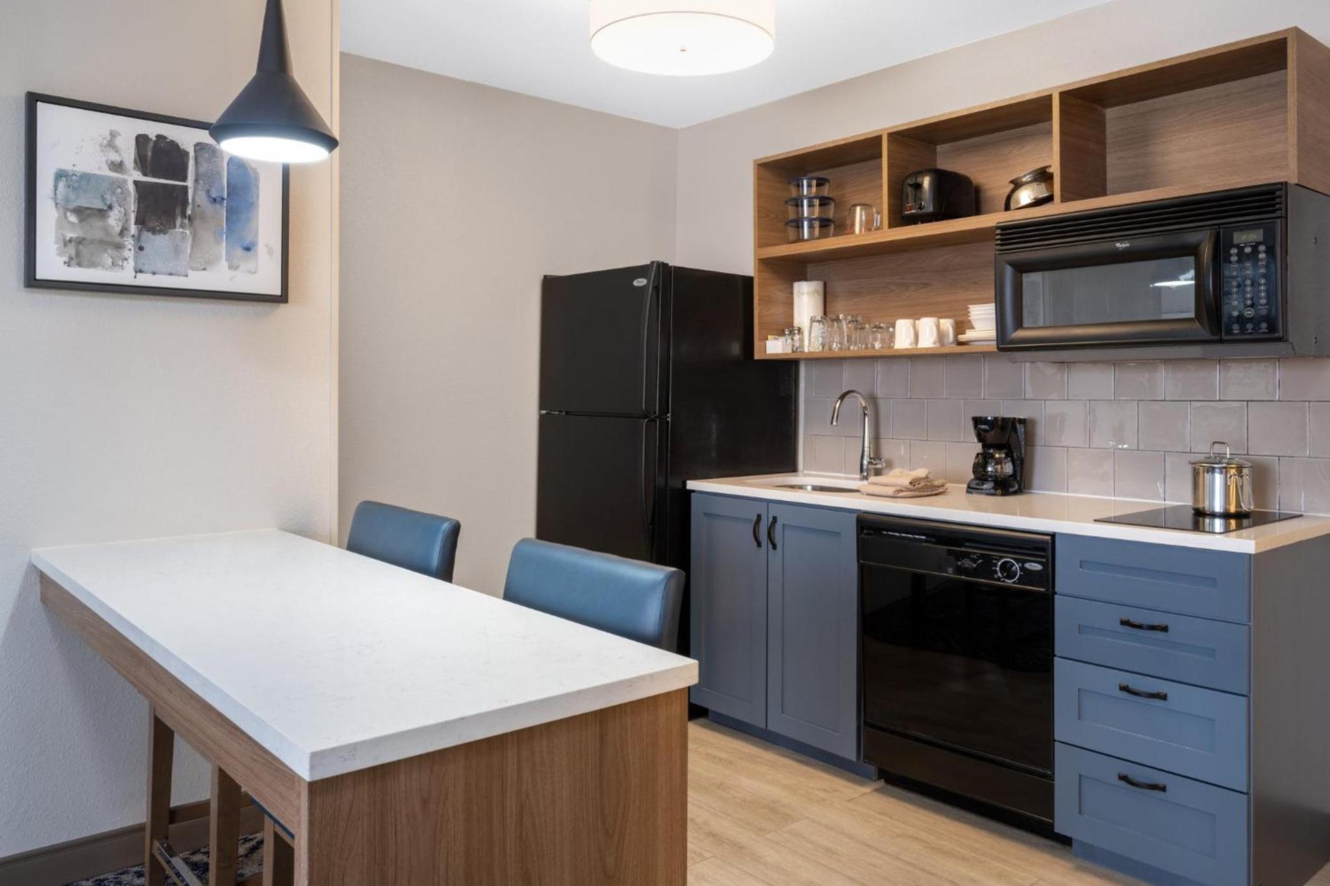 Candlewood Suites Elkhart by IHG photo 3