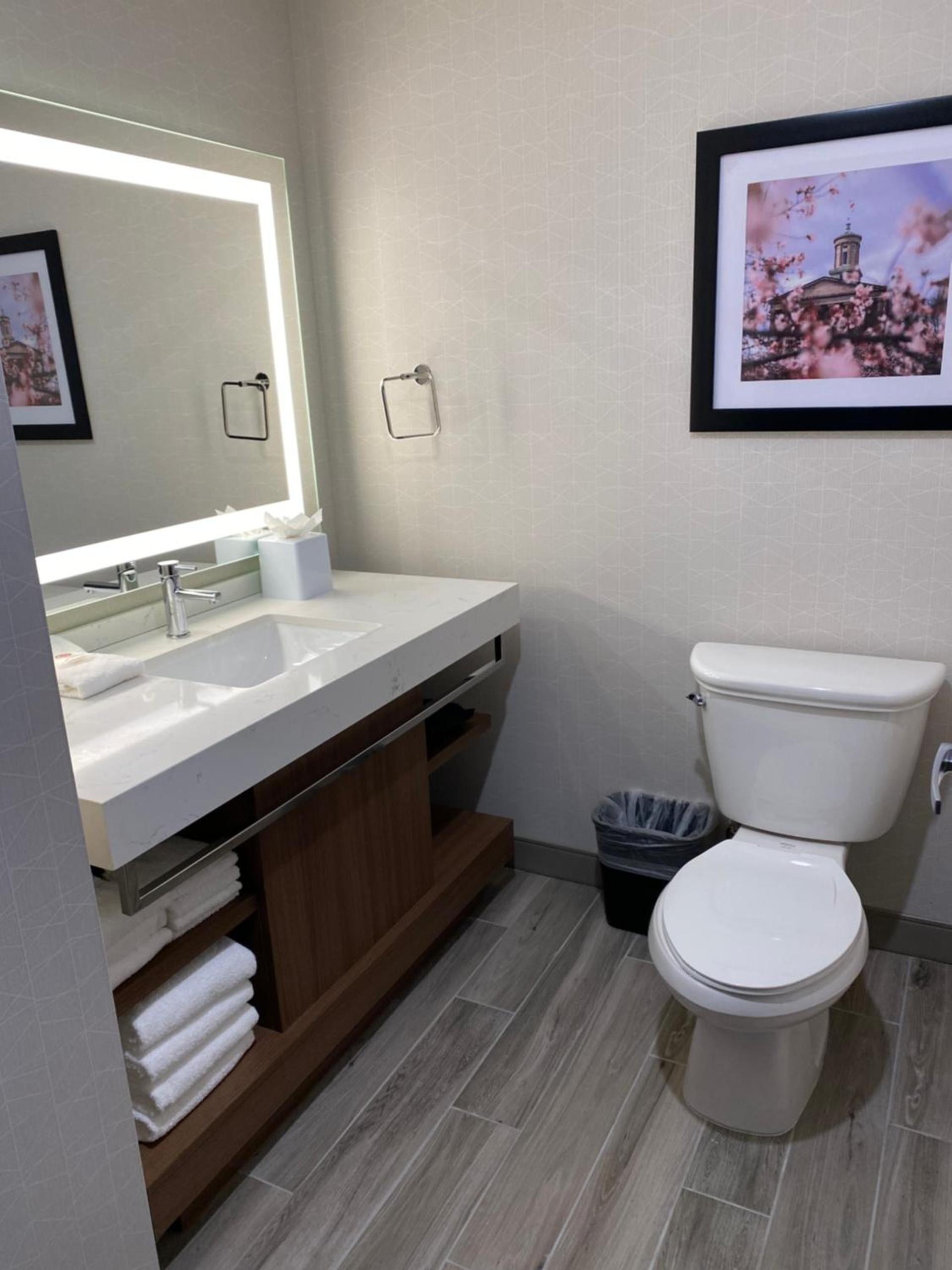 Comfort Inn & Suites Gallatin - Nashville Metro photo 54