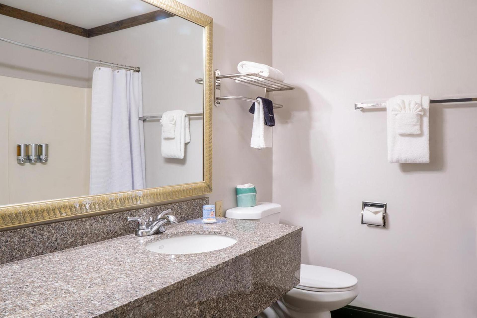 The Dalles Inn photo 8