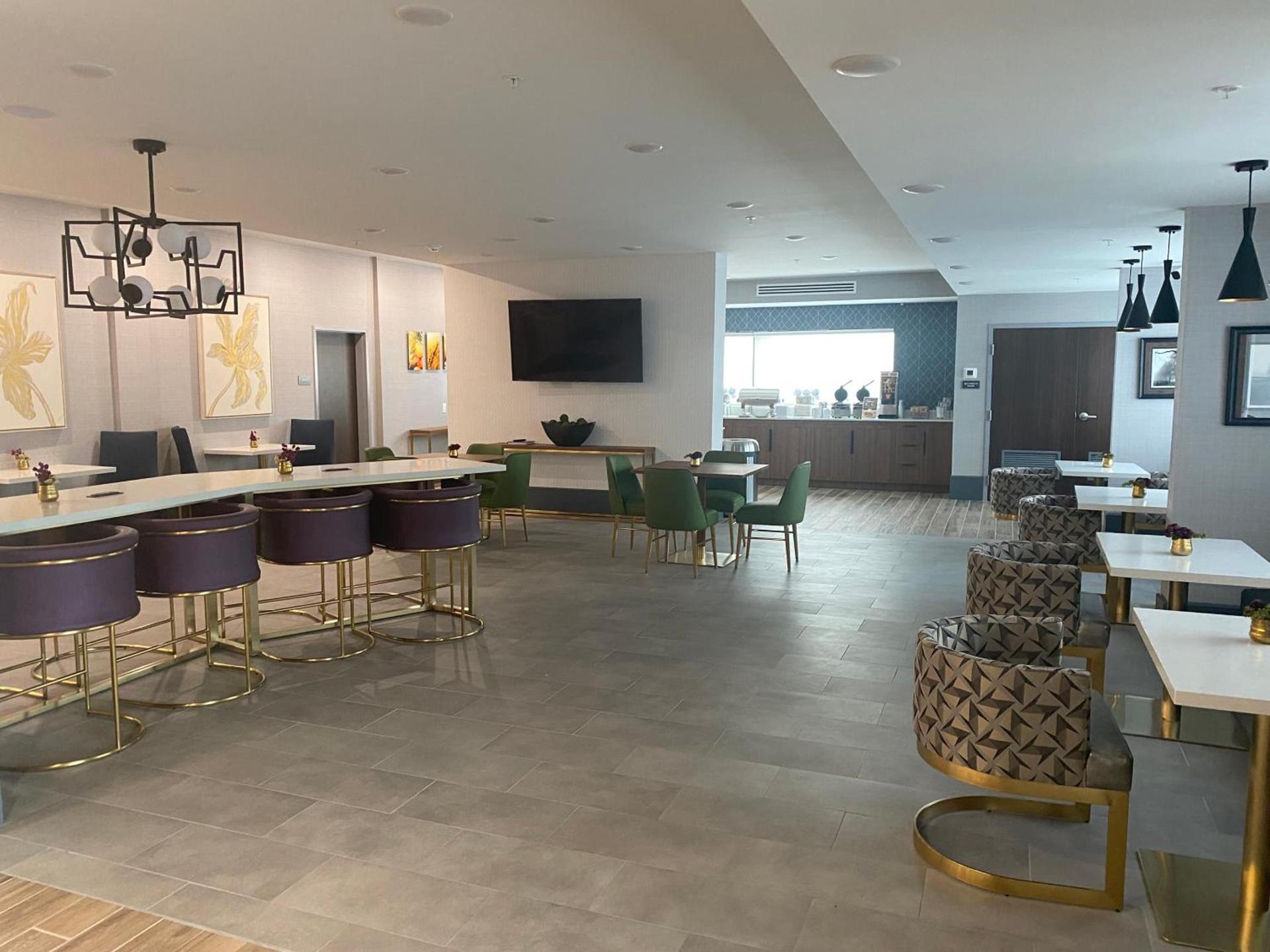Comfort Inn & Suites Gallatin - Nashville Metro photo 43