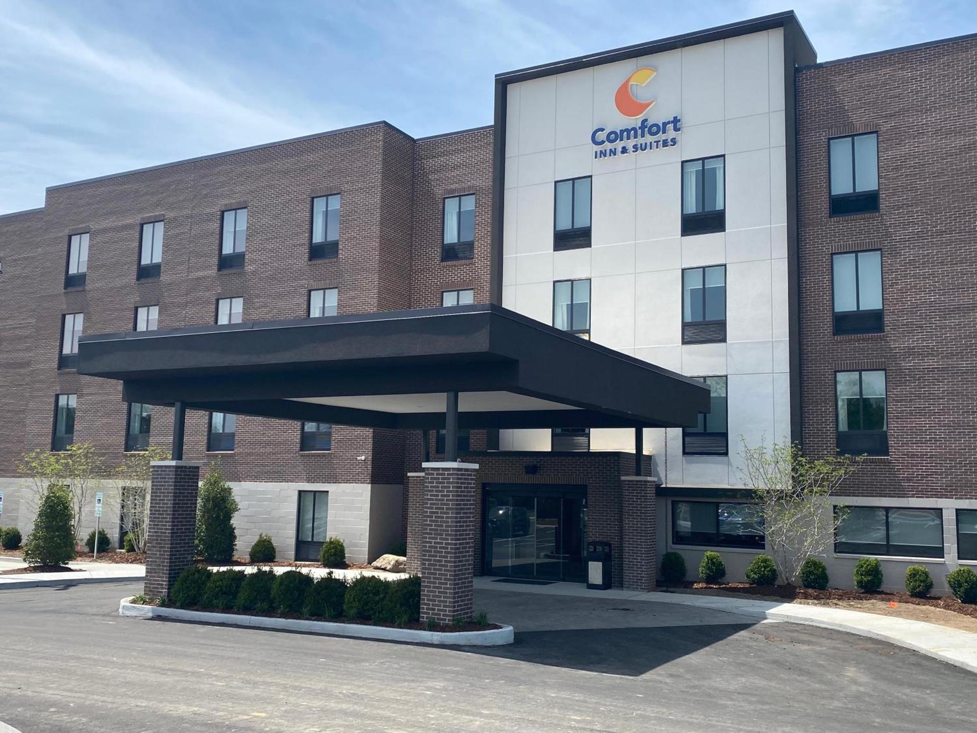Comfort Inn & Suites Gallatin - Nashville Metro photo 31