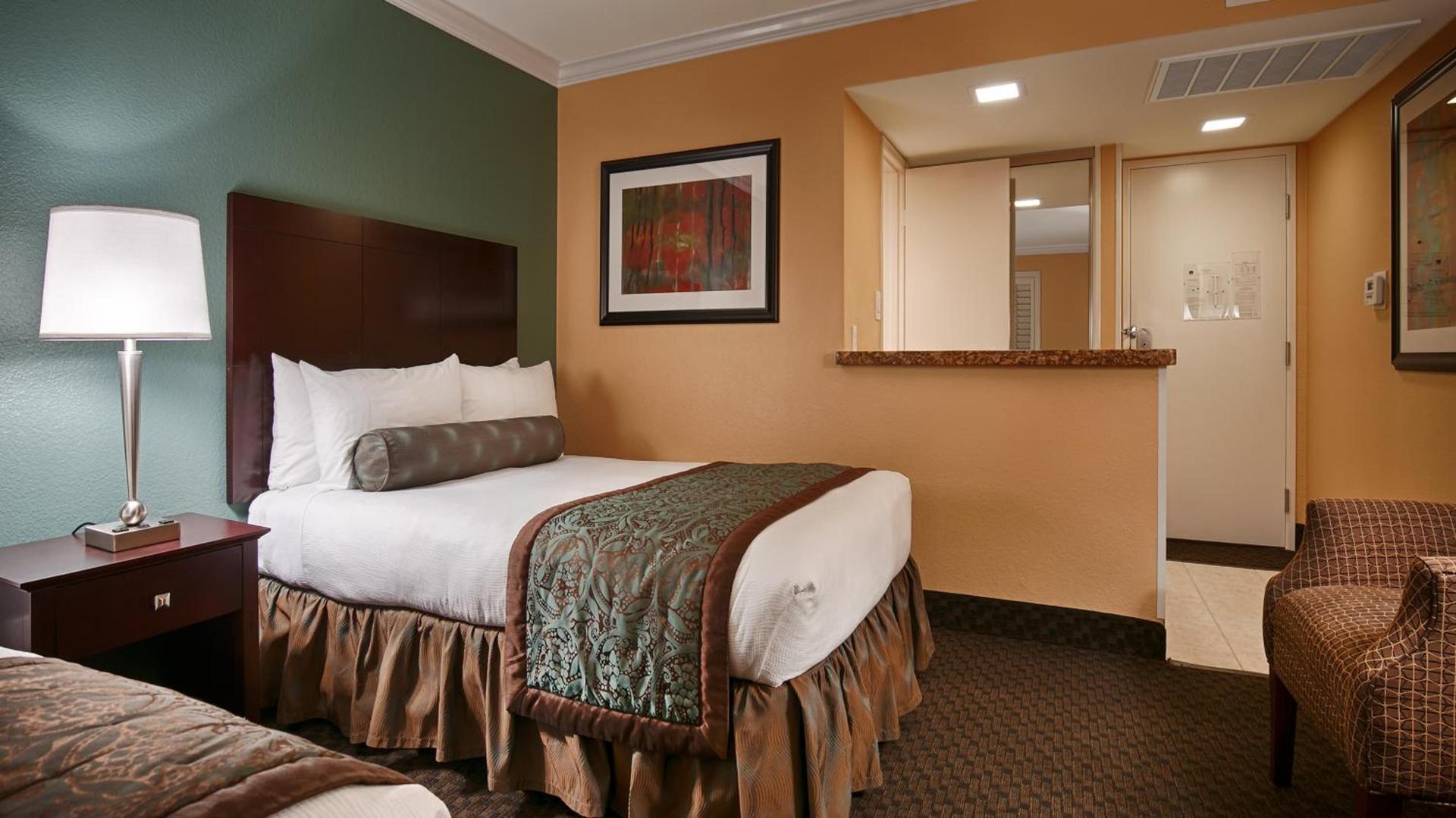 Best Western Plus Casino Royale - Center Strip photo 4