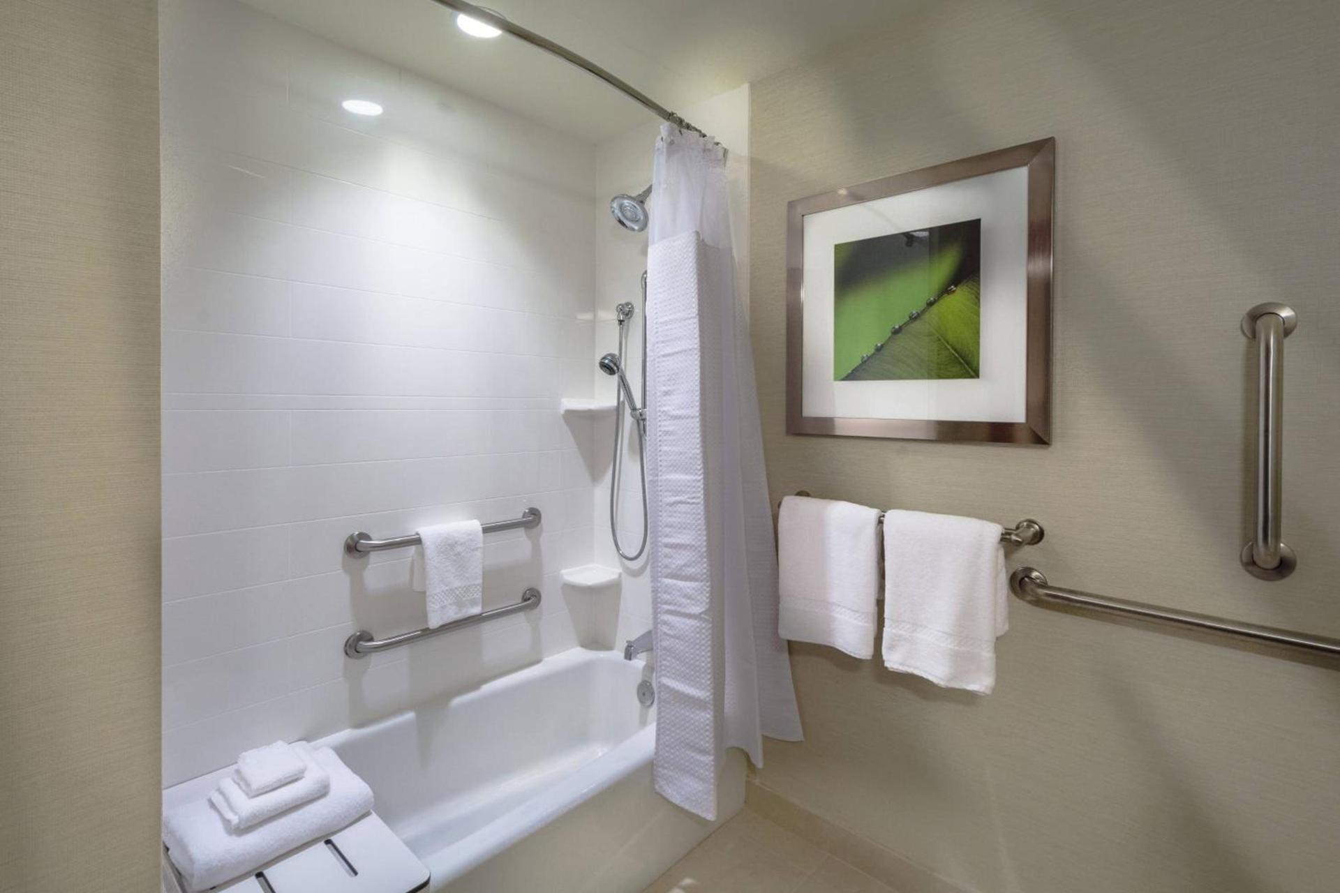 Courtyard by Marriott Charleston Downtown/Civic Center photo 17