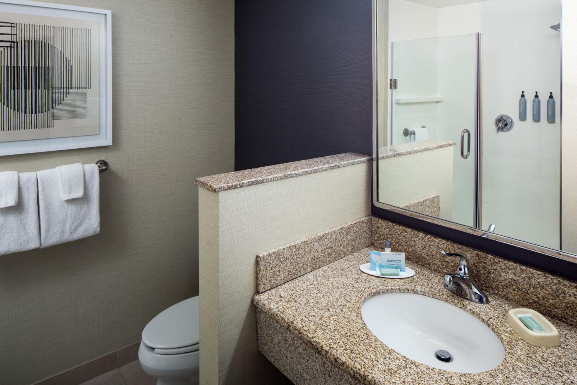 Courtyard by Marriott Charleston Downtown/Civic Center photo 19