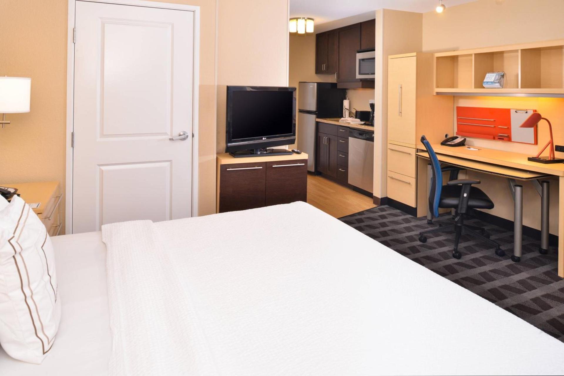 TownePlace Suites by Marriott Las Vegas Henderson photo 8
