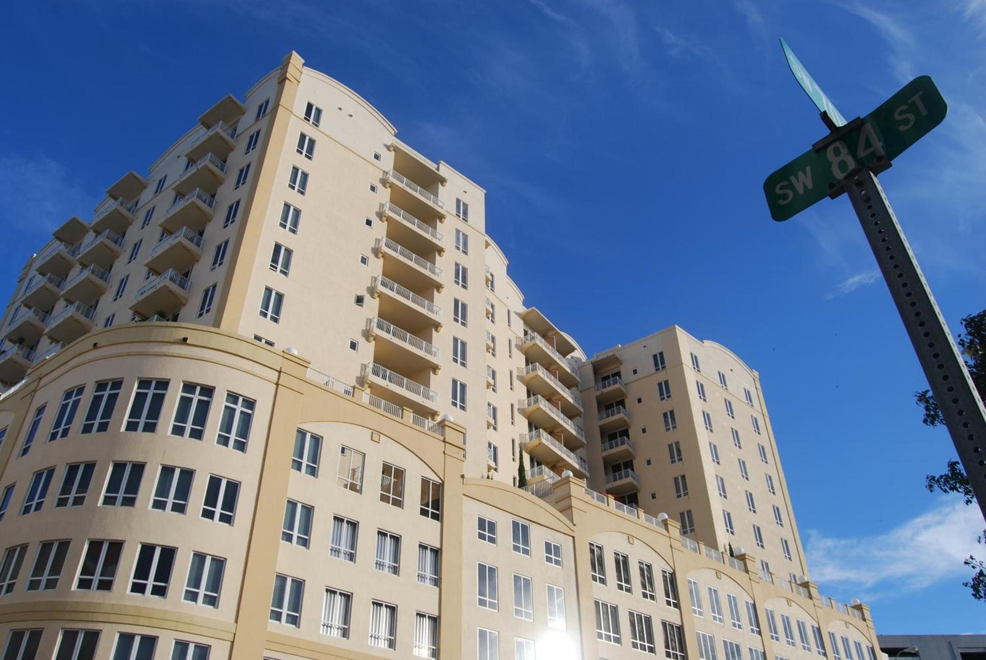 Dadeland Towers by Miami Vacations photo 2