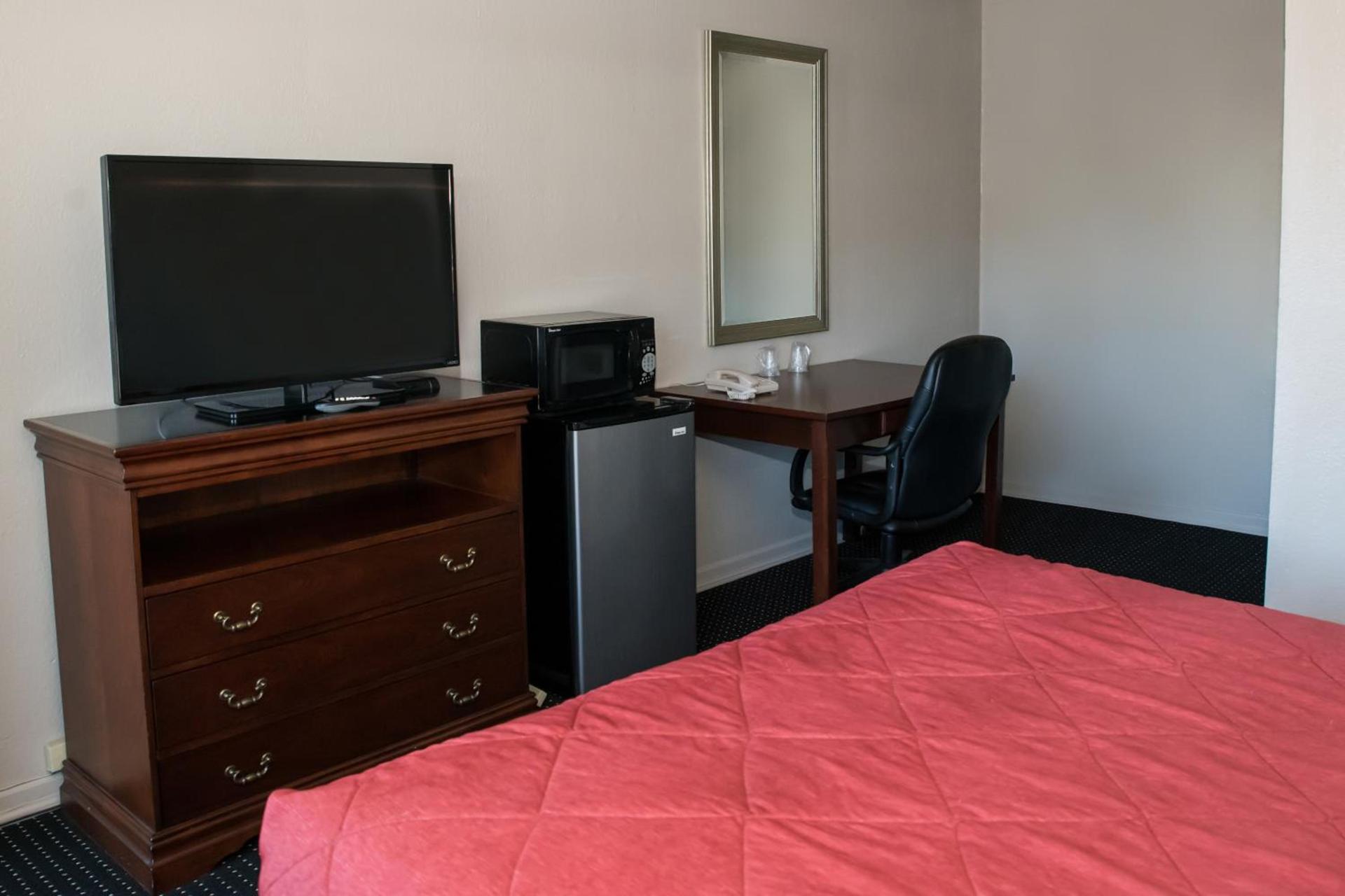 Regency Inn photo 2