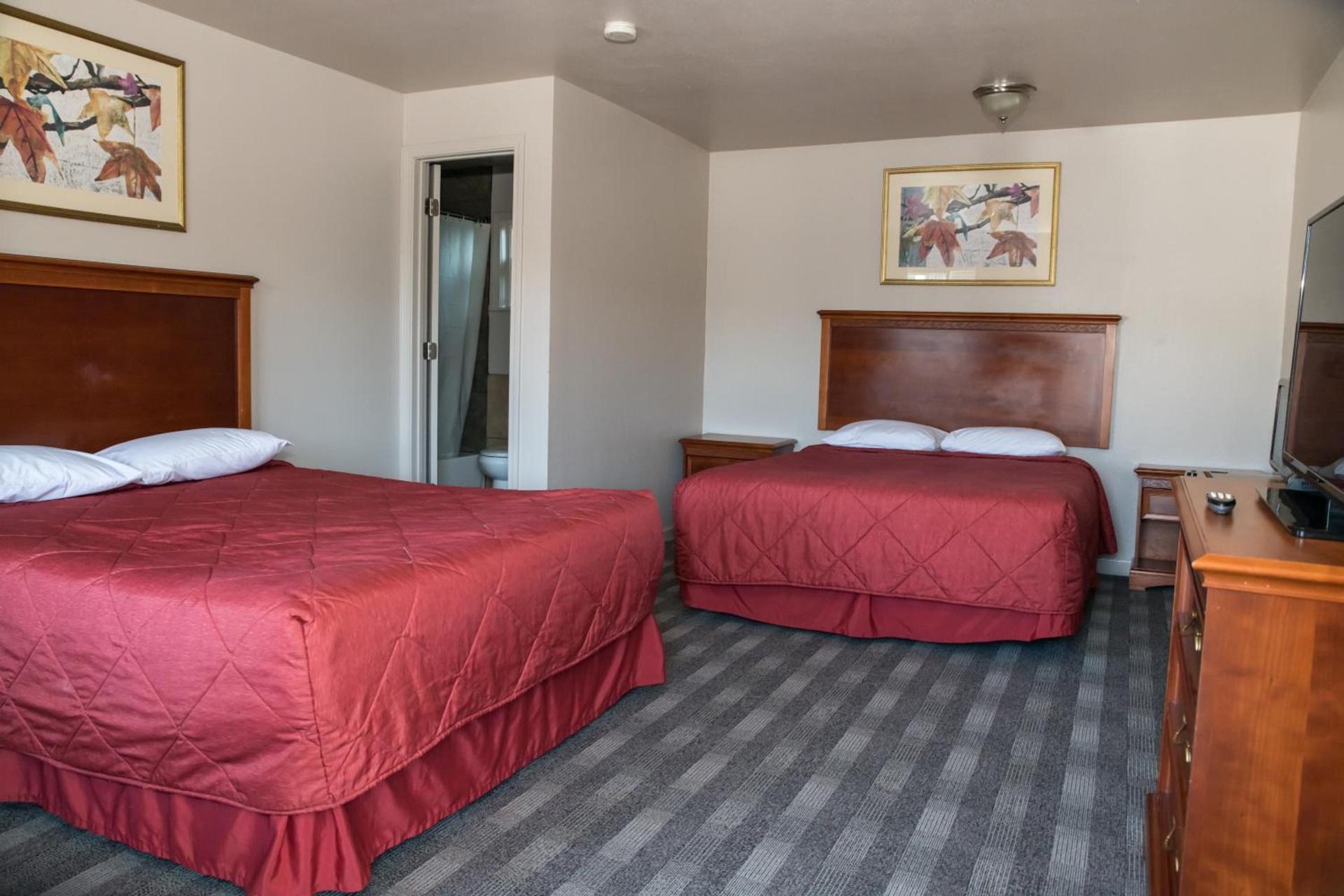 Regency Inn photo 4
