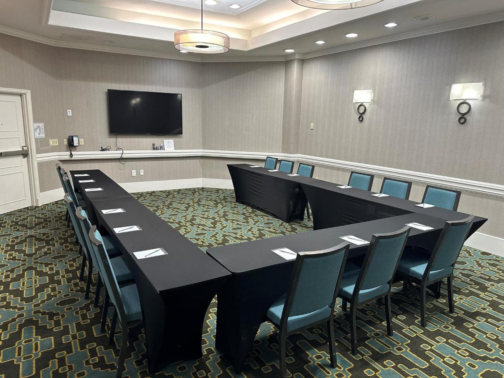 Hotel Indigo Atlanta-Vinings Ballpark Area by IHG photo 16