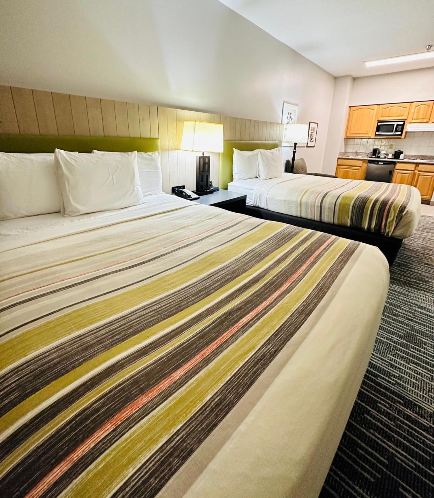 Country Inn & Suites by Radisson, San Jose International Airport, CA photo 58